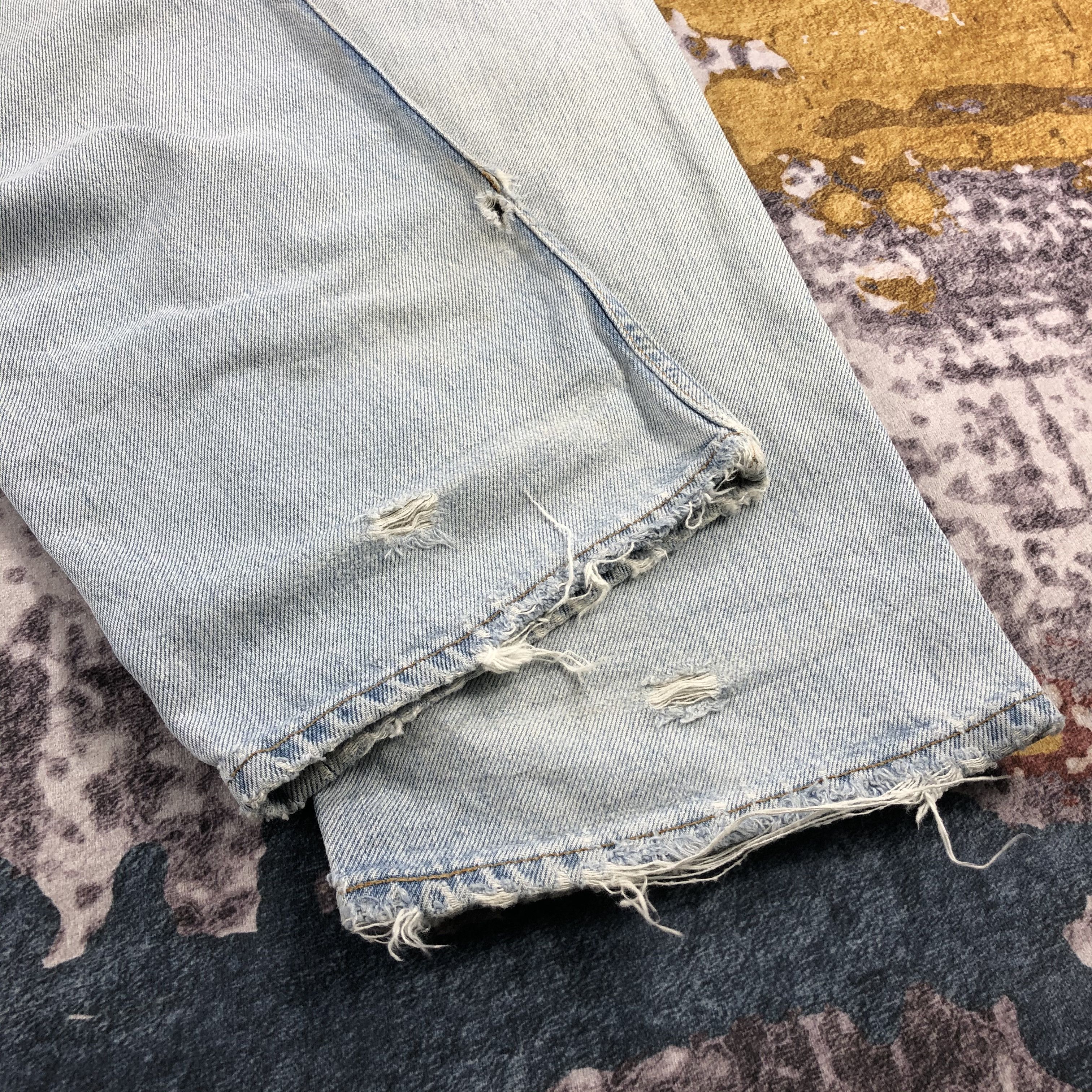 Levi's × Vintage Vintage 90s Light Wash Levis 501 Jeans-JM2148 Size US 33 - 4 Thumbnail