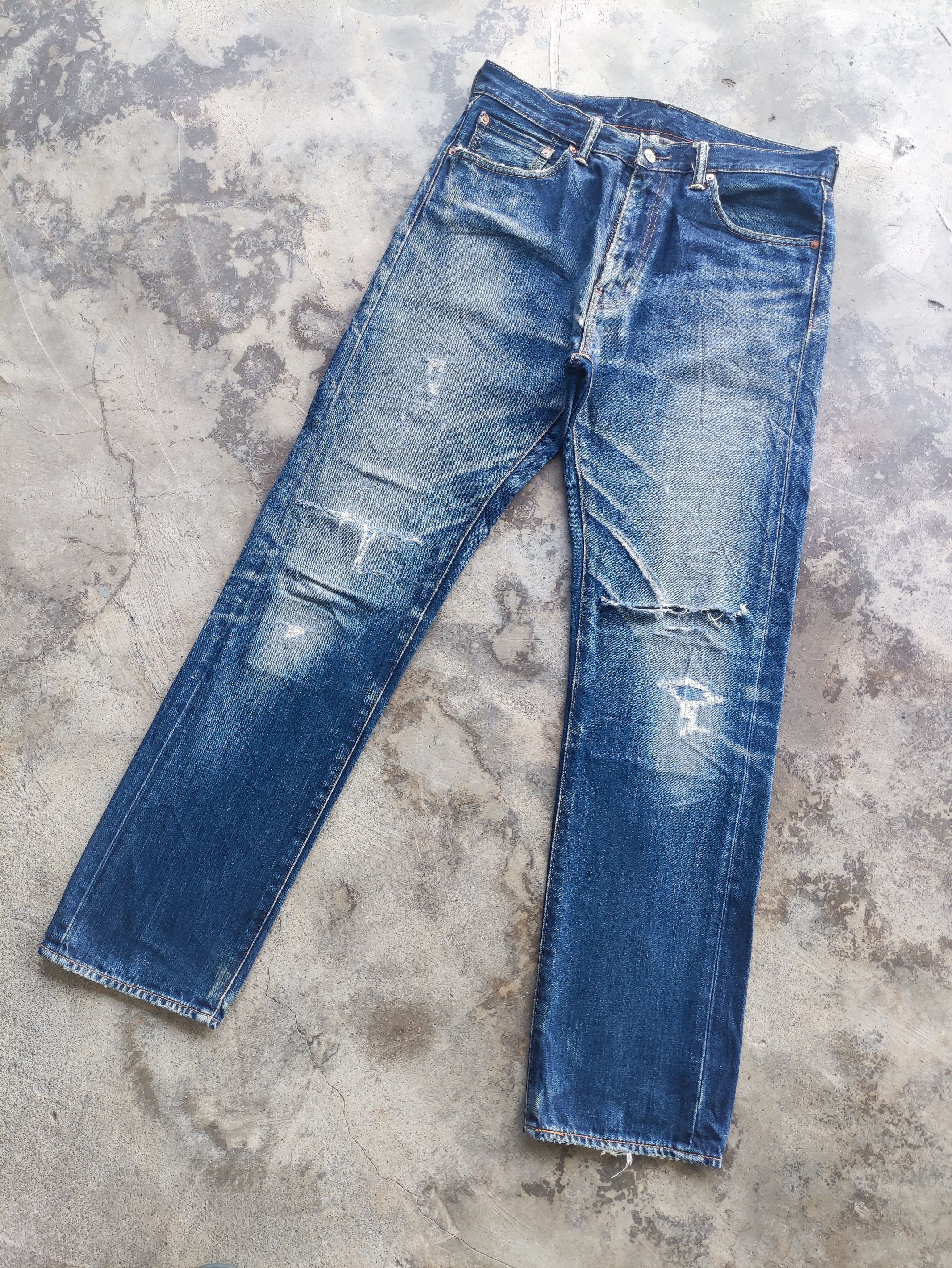 Levi's Vintage Levi's Distress Faded Jean Size US 34 / EU 50 - 2 Thumbnail
