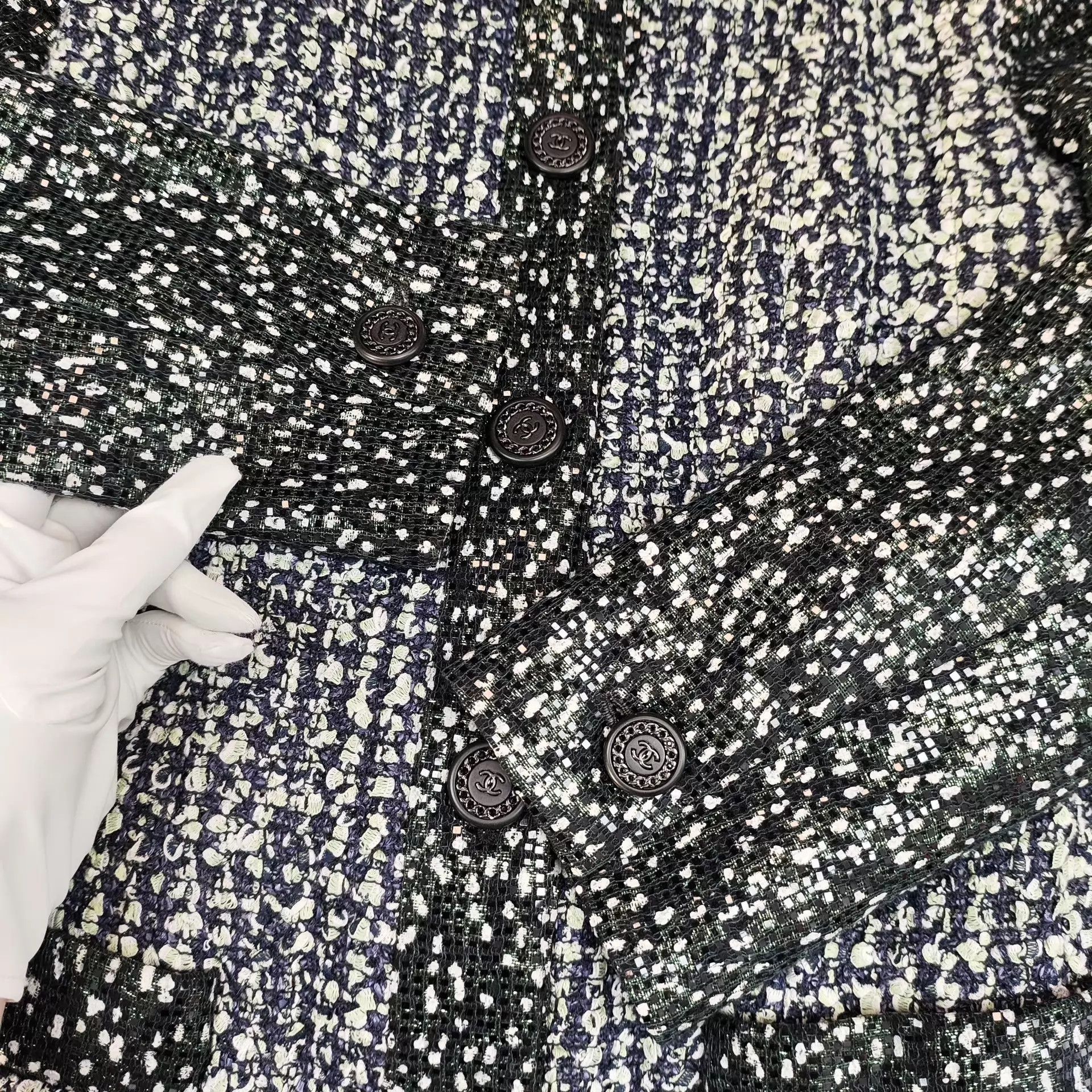 Chanel Chanel women's Color Block Sequin Wool Tweed Jacket 34 Size XS / US 0-2 / IT 36-38 - 3 Thumbnail