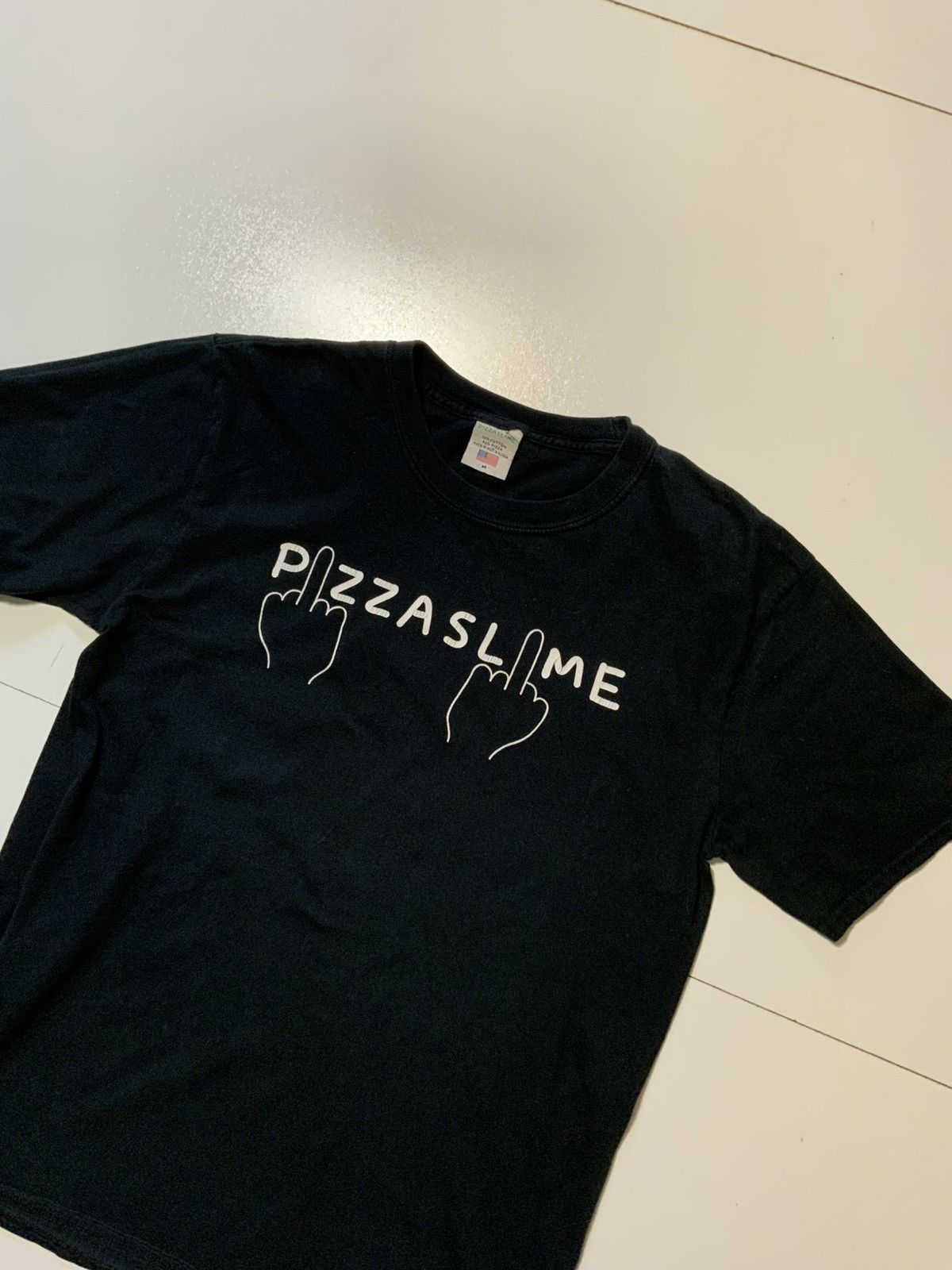 Pizza Slime Pizza Slime Middle Finger Skateboard Black Graphic T-Shirt Size US M / EU 48-50 / 2 - 3 Thumbnail