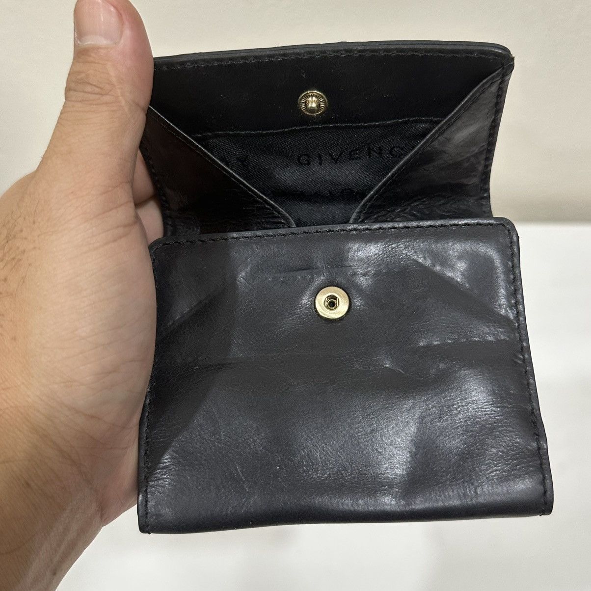 Givenchy ‼️YES‼️ GIVENCHY BIFOLD LEATHER WALLET Size ONE SIZE - 2 Thumbnail