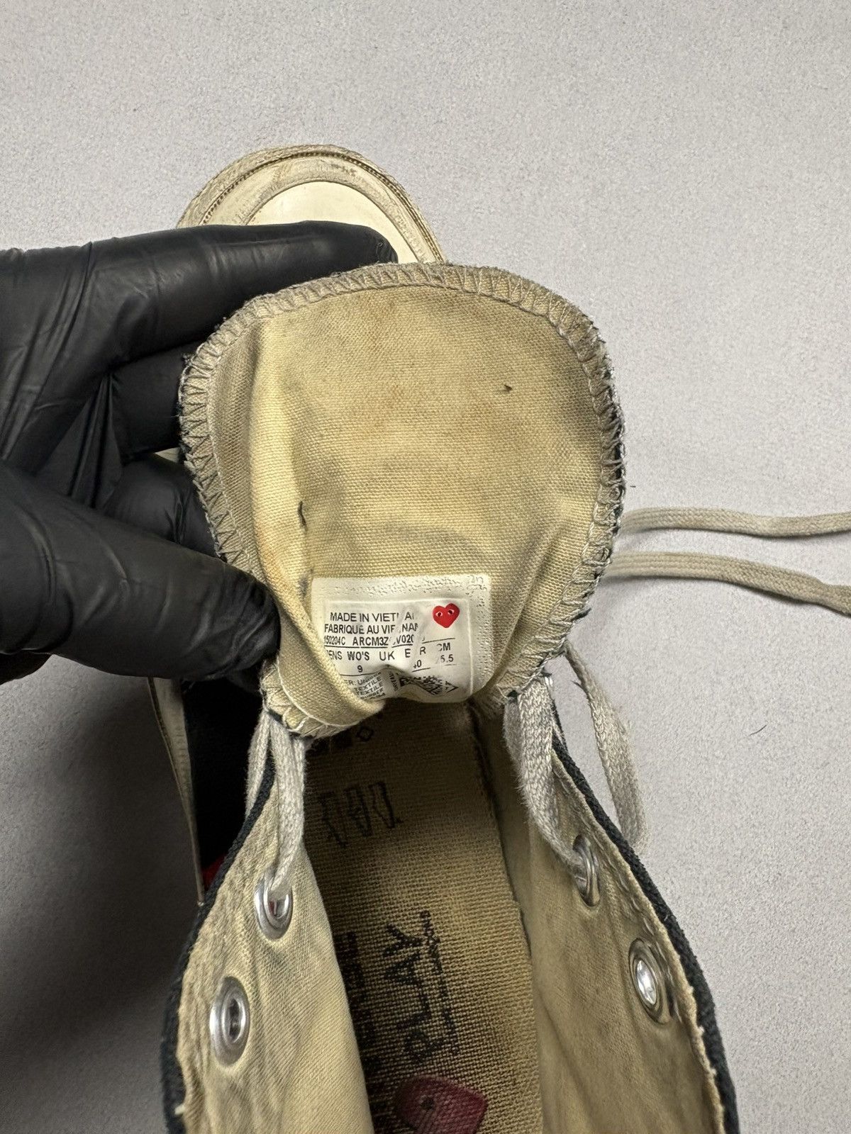Comme des Garcons Comme des Garcons Converse Hi Top Sneakers Chuck Taylor Size US 7 / EU 40 - 23 Thumbnail