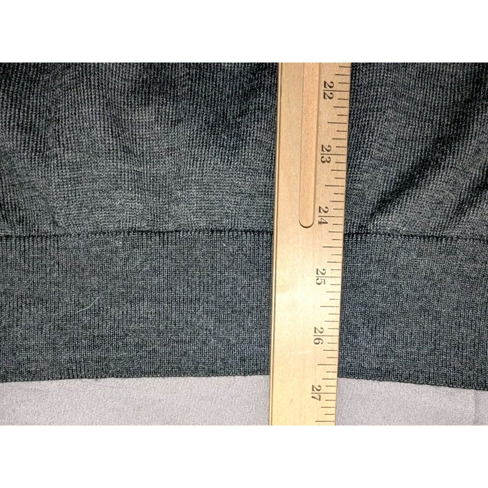 Banana Republic Banana Republic Men’s Merino Wool Sweater Large Black Charcoal Gray Red Striped Shirt Size US L / EU 52-54 / 3 - 4 Thumbnail