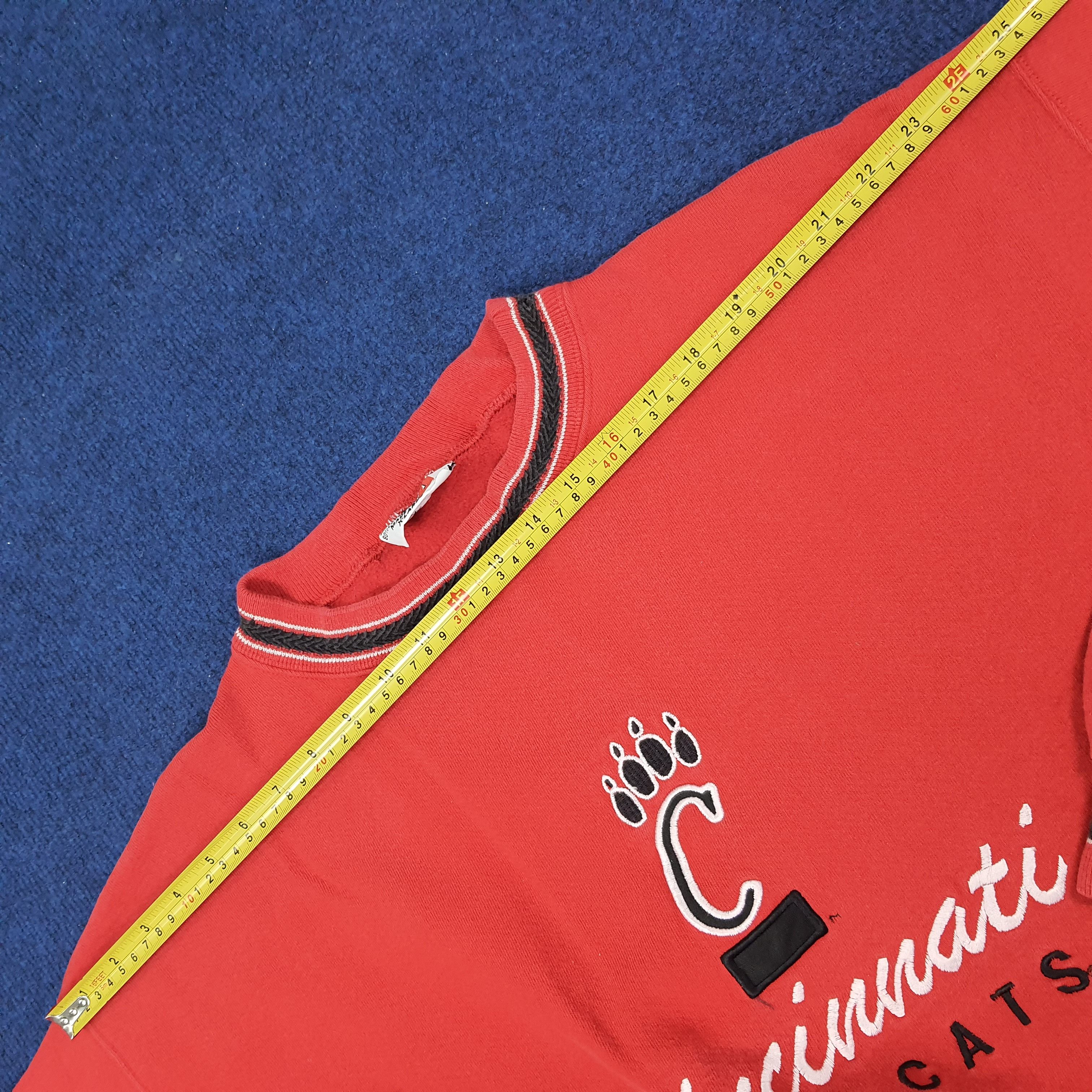 NCAA × Vintage Vintage Cincinnati Bearcats NCAA Sports Sweatshirt C232N17 Size US L / EU 52-54 / 3 - 8 Thumbnail