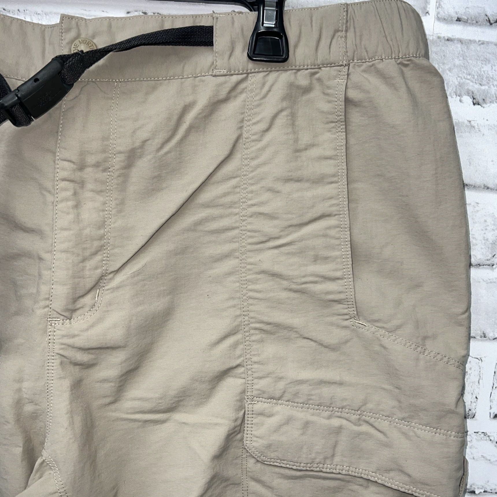 The North Face The North Face Pants Mens XL Beige Inseam 30 Cargo Hiking Style Regular 40x30 Size US 36 / EU 52 - 2 Thumbnail