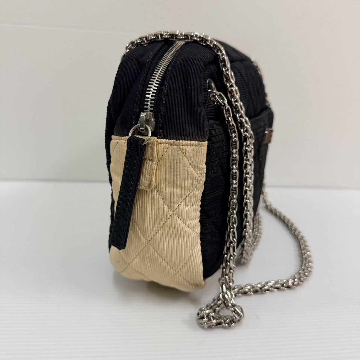Chanel Pre-Owned Chanel Matelasse Chain Bag Nylon Black Silver CC Size ONE SIZE - 6 Thumbnail