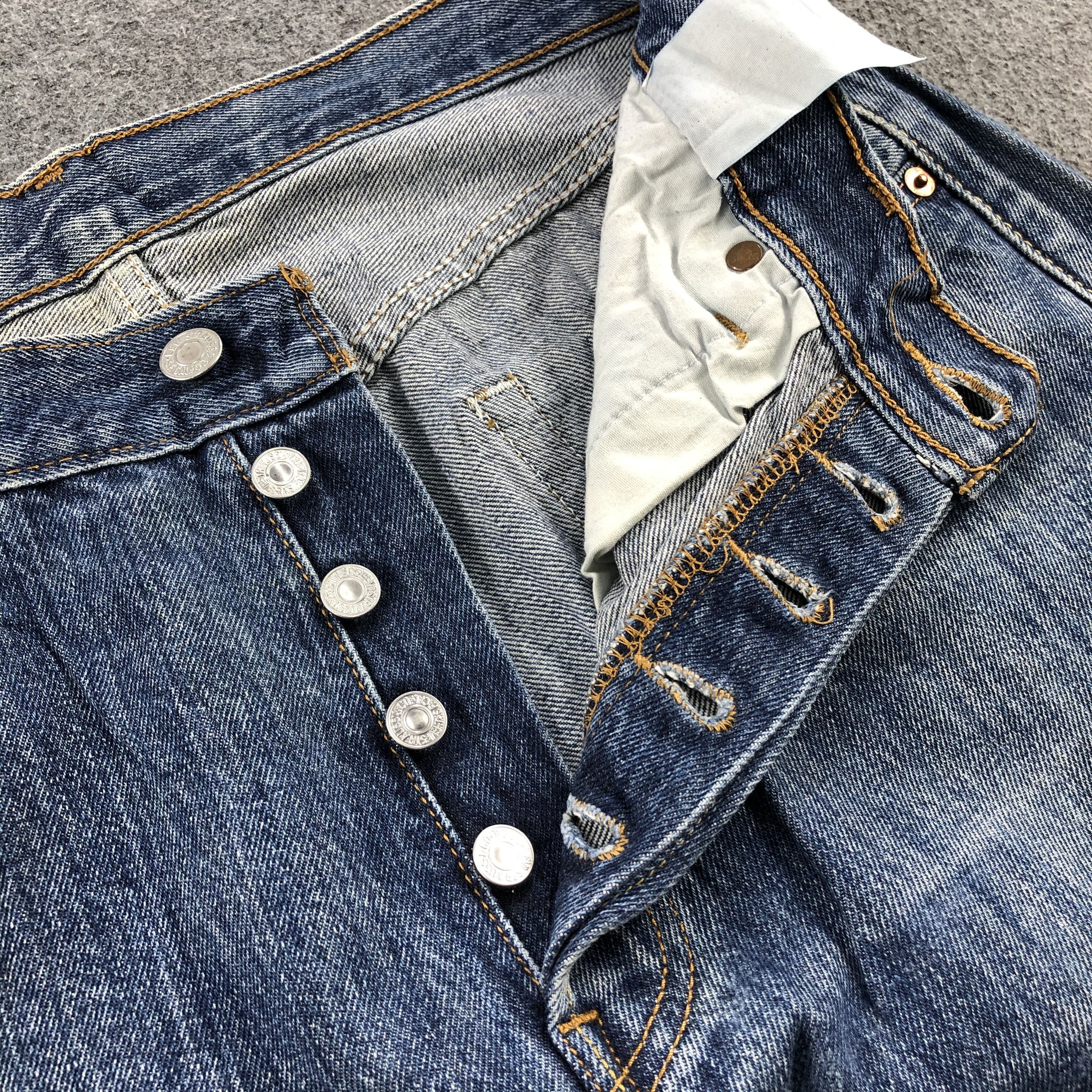 Levi's Vintage Jeans Levis 501 -JM979 Size US 33 - 9 Thumbnail