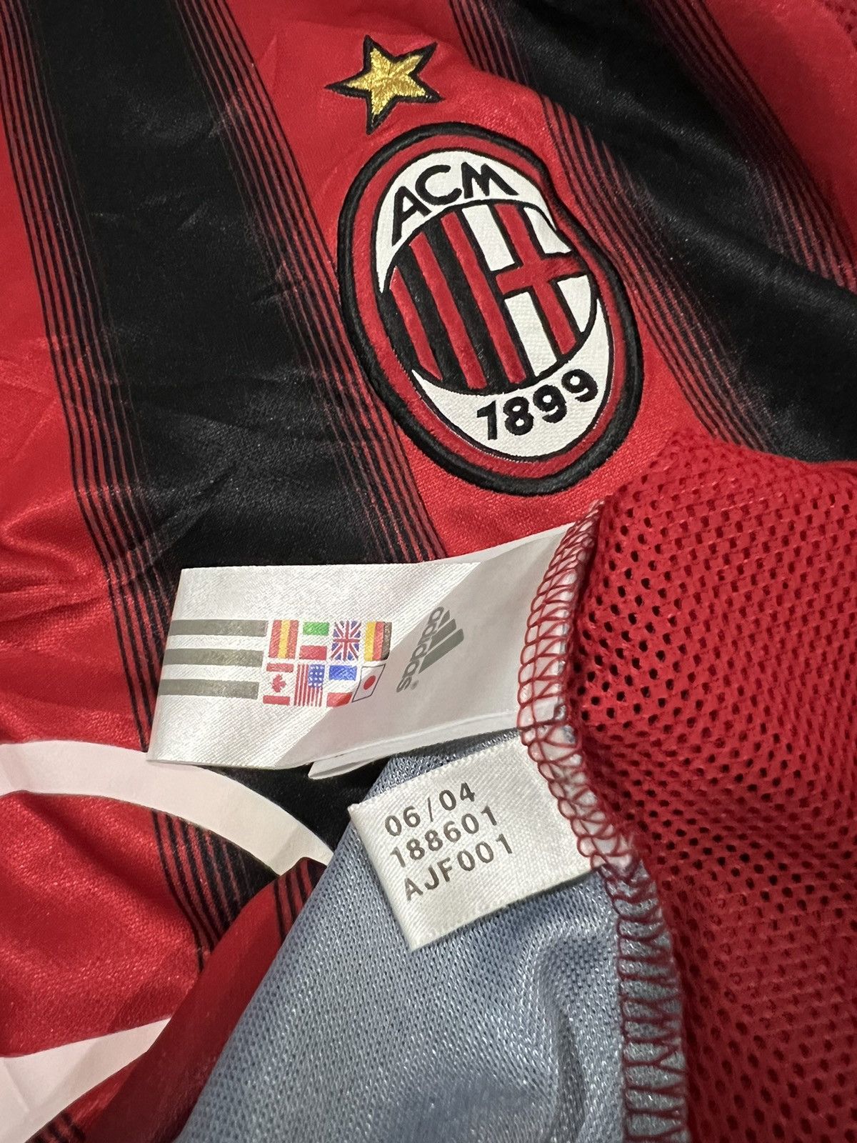 Adidas × Vintage Vintage 2004/05 AC Milan Adidas Opel Home Jersey Size US L / EU 52-54 / 3 - 7 Thumbnail
