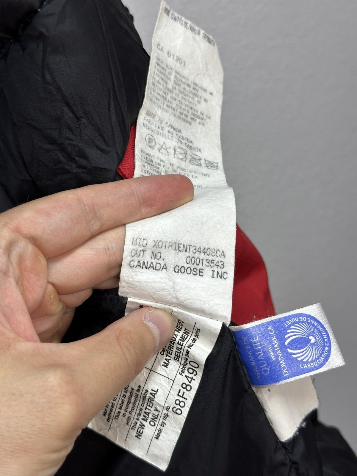 Canada Goose Vintage Canada Goose Down Puffer Jacket Real Fur Canada Size M / US 6-8 / IT 42-44 - 15 Thumbnail