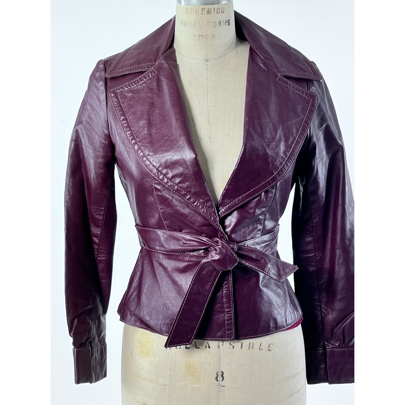 Vintage VTG 70s Plum Fitted Leather Peplum Jacket Tie Waist XS Size XS / US 0-2 / IT 36-38 - 1 Thumbnail