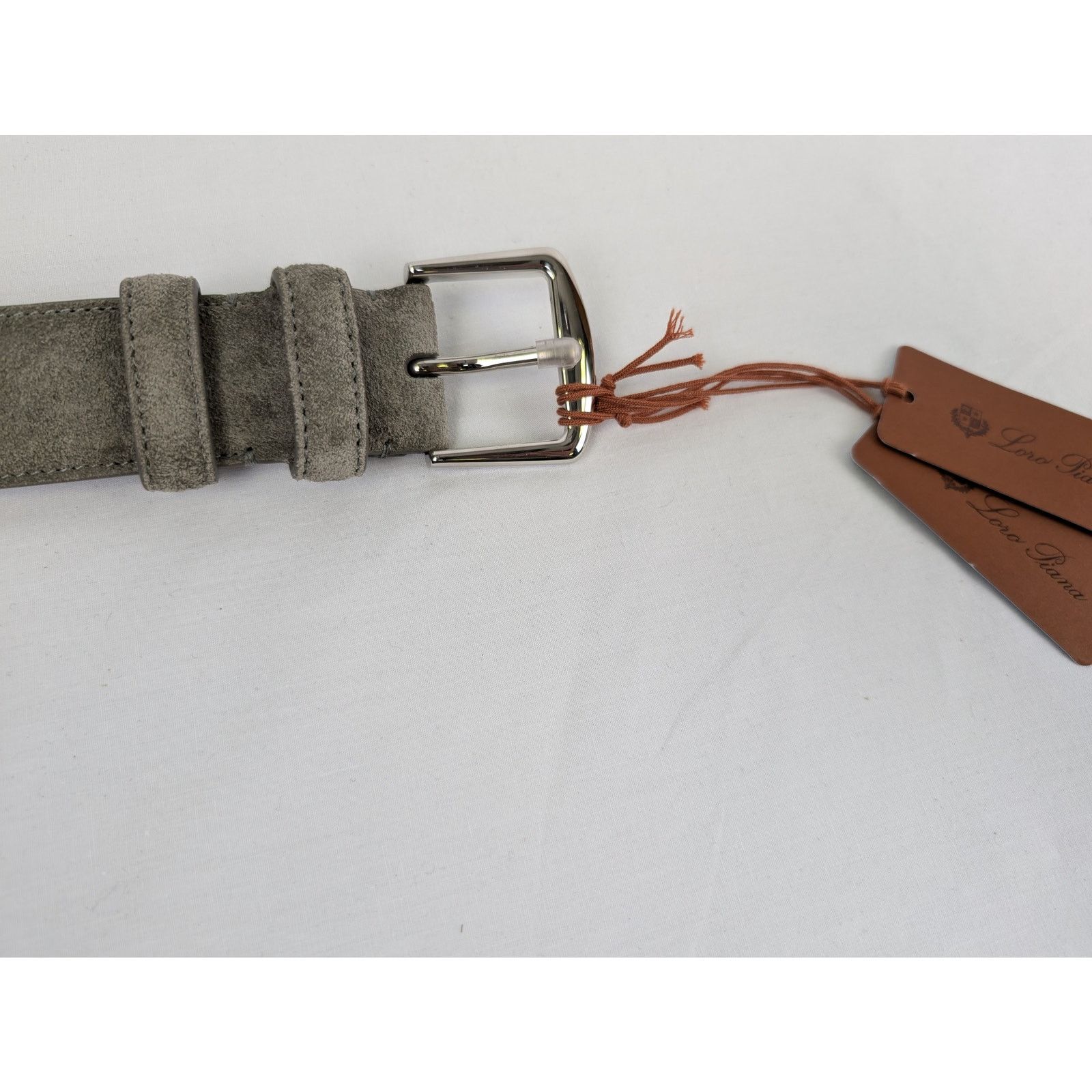 Loro Piana o1rshd1 Size:105/100% Dyed Calf Leather Cintura Alsaval Belt Size 42 - 9 Thumbnail