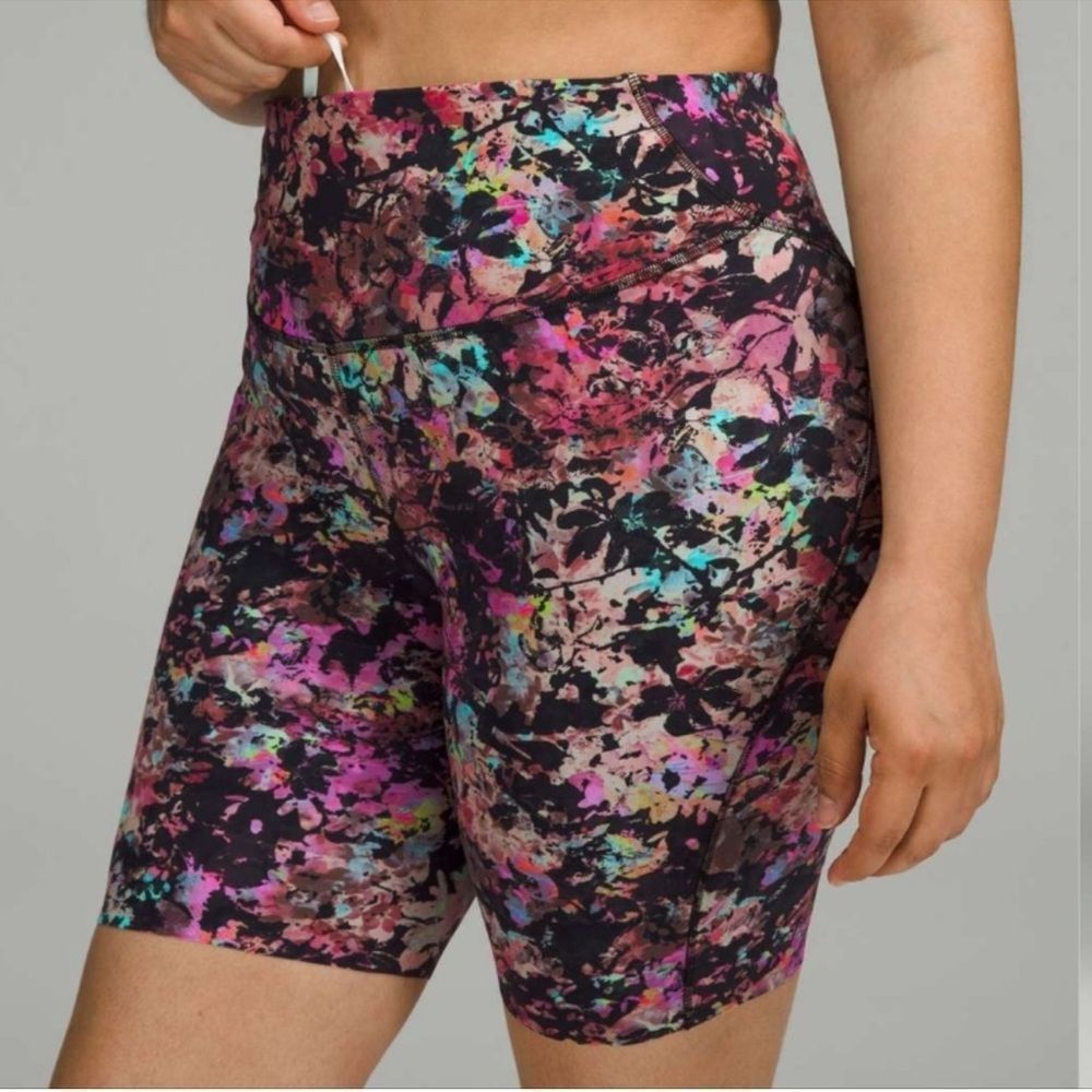 Lululemon Lululemon Athletica Multicolor Athletic Shorts Size 27" / US 4 / IT 40 - 1 Thumbnail