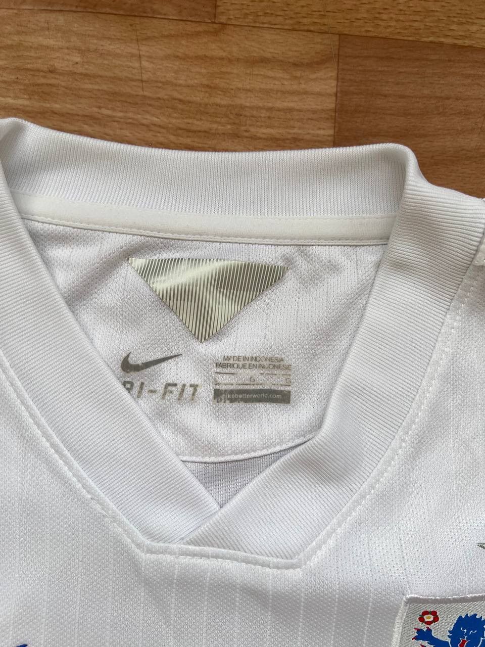 Nike 2014 ENGLAND TEAM HOME SOCCER JERSEY FOOTBALL SHIRT NIKE SZL Size US L / EU 52-54 / 3 - 7 Thumbnail