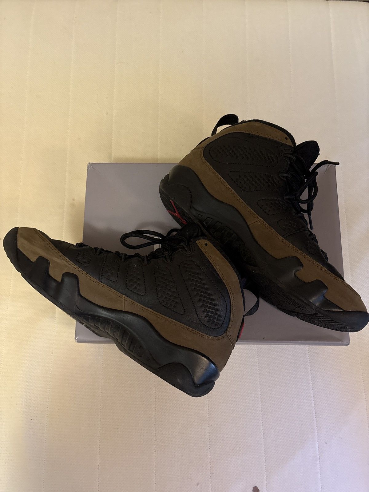 Jordan Brand Air Jordan 9 “Olive” (2024) Size US 9 / EU 42 - 2 Thumbnail