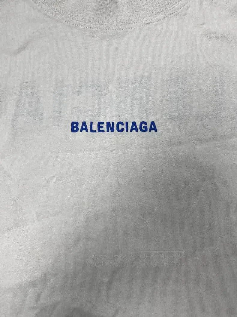 Other Balenciaga Solid Color Round Neck Distressed Embroidered S Size US XS / EU 42 / 0 - 3 Thumbnail