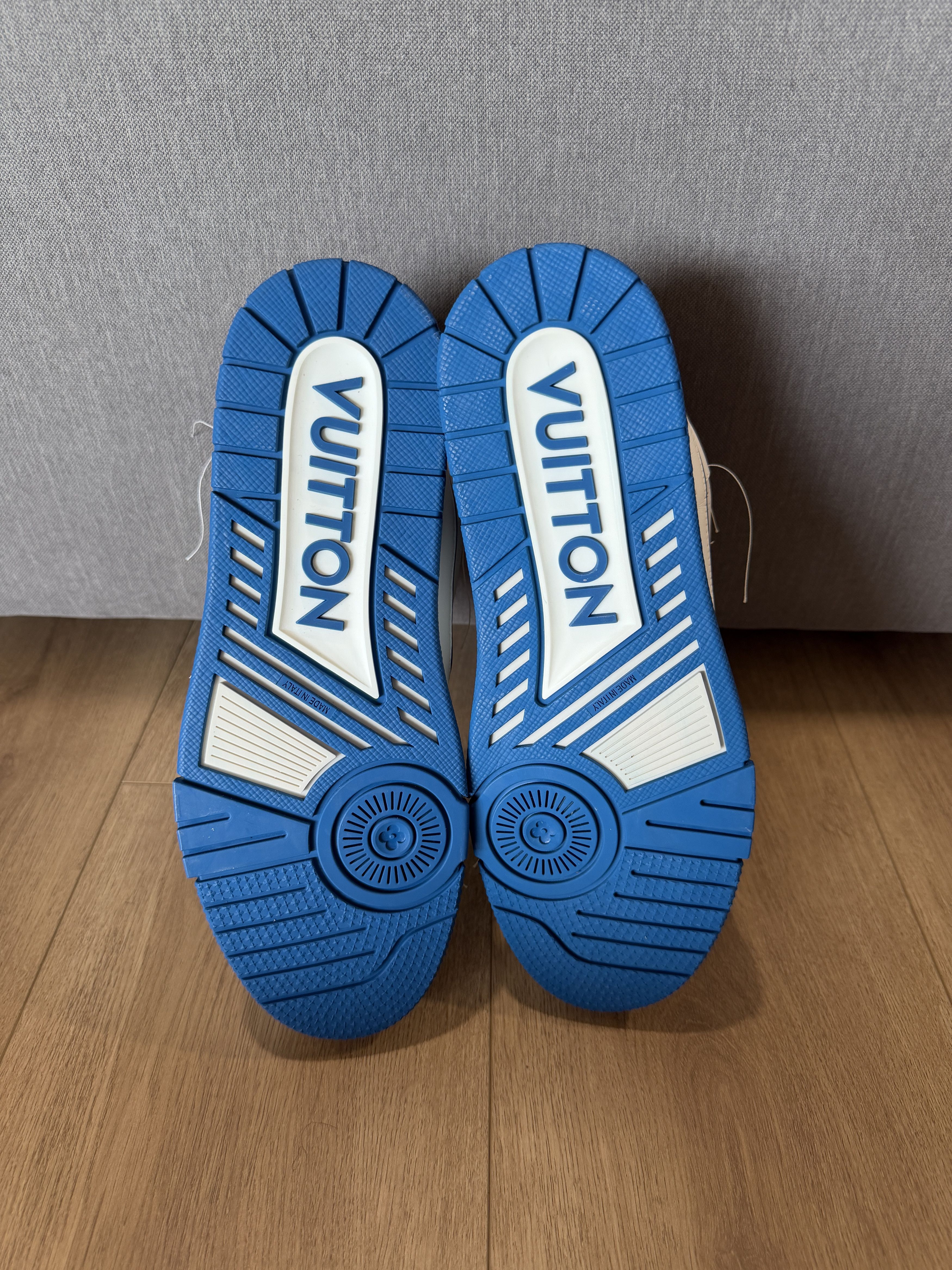 Louis Vuitton LOUIS VUITTON UPCYCLE TRAINER NEON VIRGIL Size US 8 / EU 41 - 10 Thumbnail