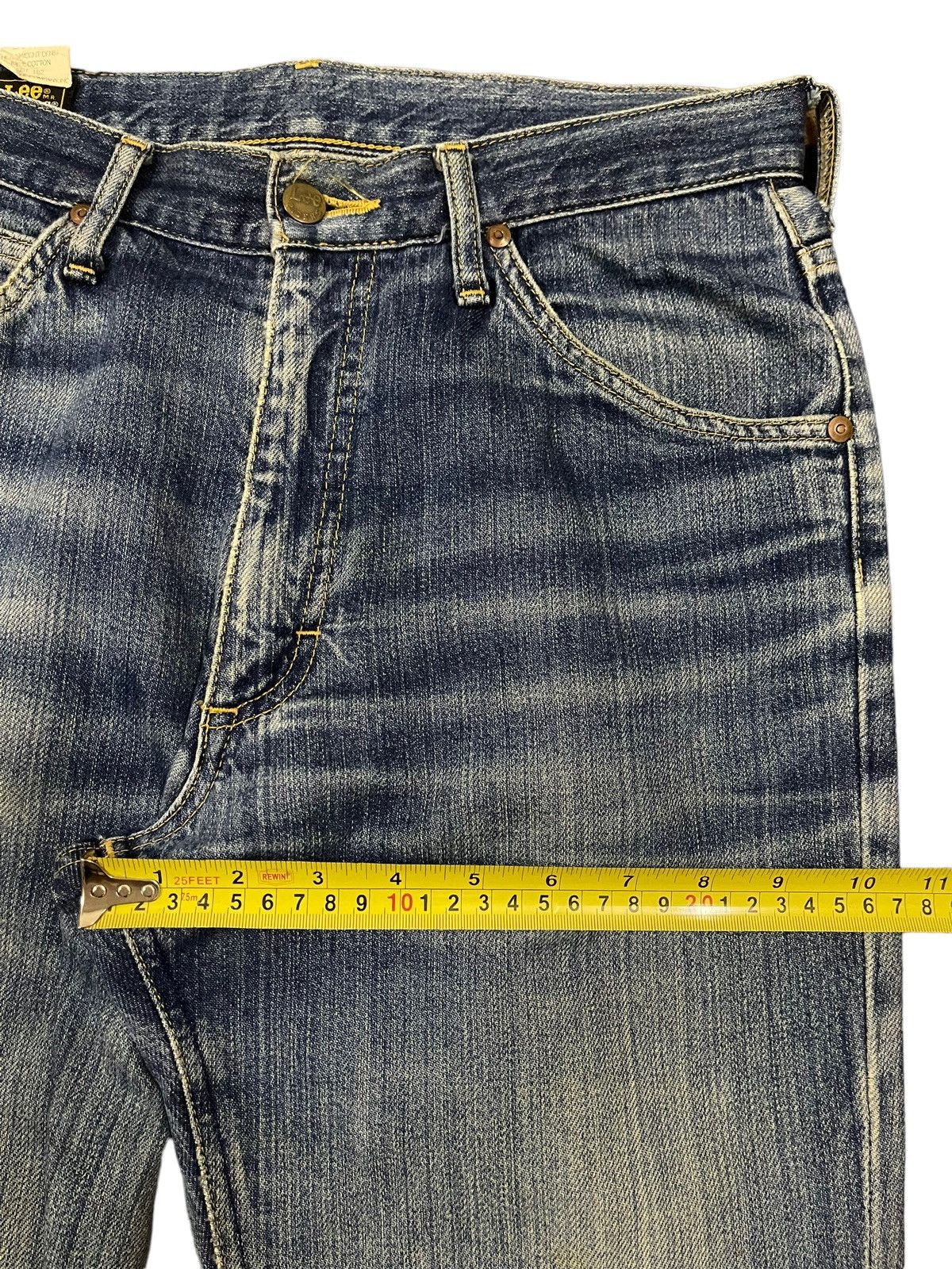 Lee Vintage 90s Lee Blue Wash Distressed Flare Jeans Size US 31 - 12 Thumbnail