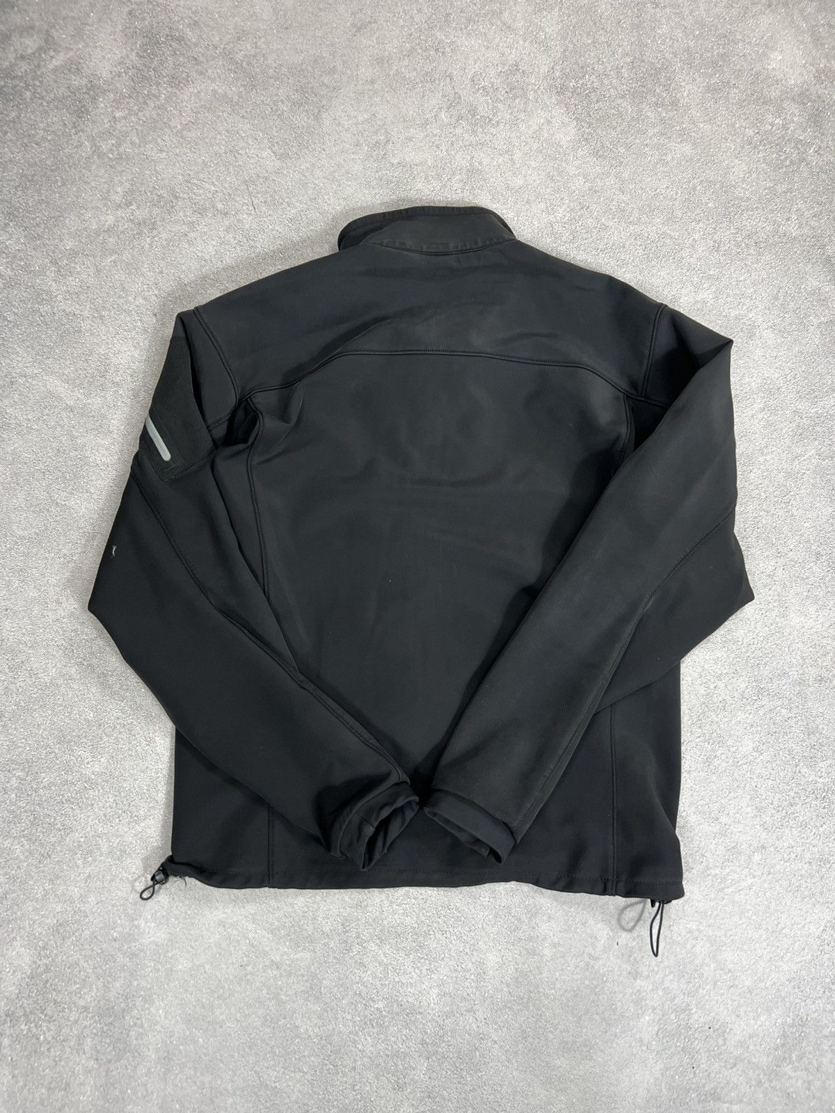 Arc'teryx Vintage Arcteryx Softshell Black Outdoor Style Jacket Size US M / EU 48-50 / 2 - 13 Thumbnail