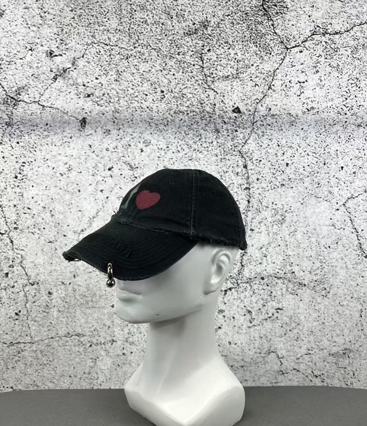 Balenciaga Balenciaga Valentine's Day Rivet Love Limited Size ONE SIZE - 2 Thumbnail