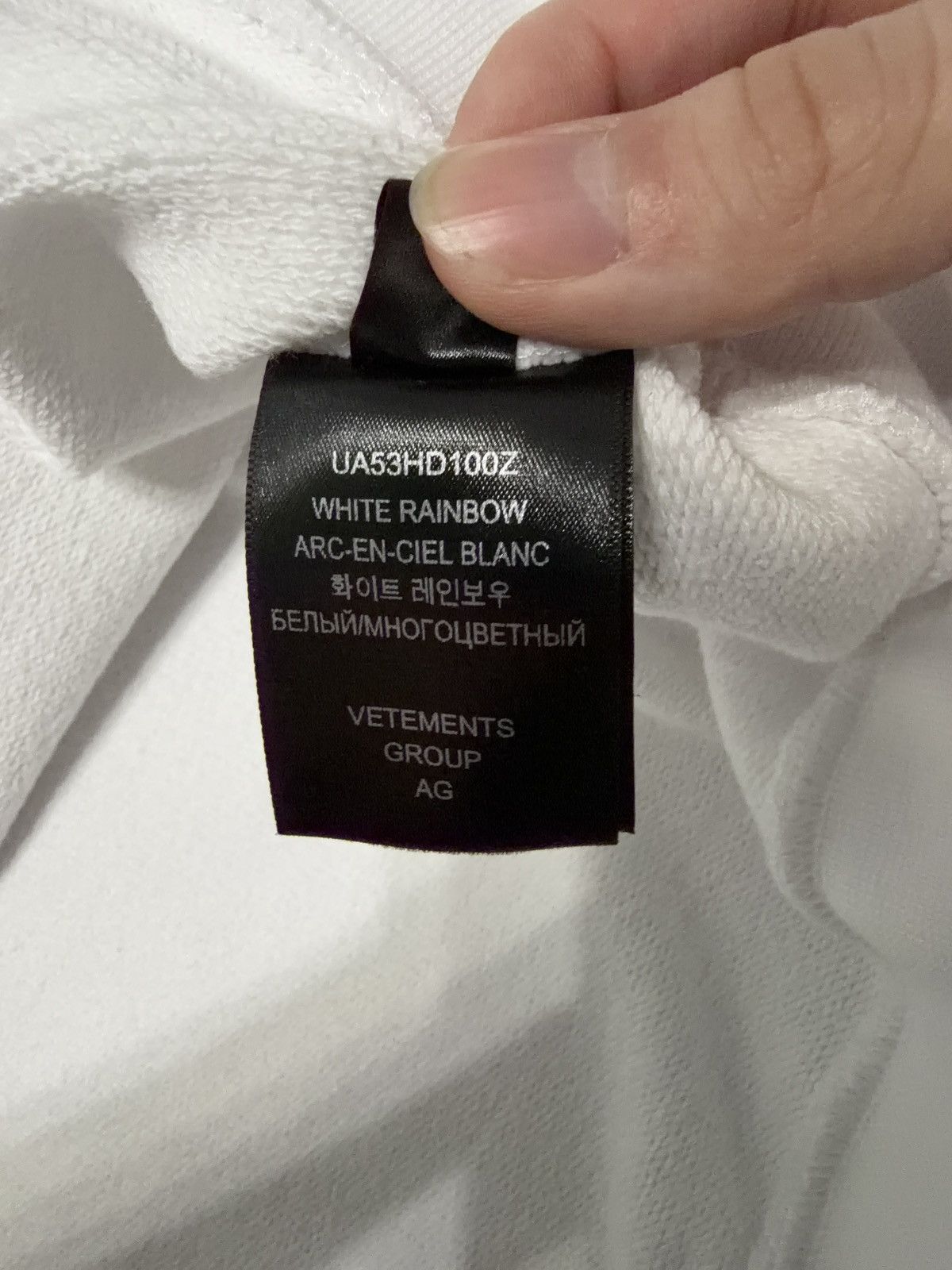 Vetements Vetements Translation Hoodie Rainbow White Size US S / EU 44-46 / 1 - 7 Thumbnail