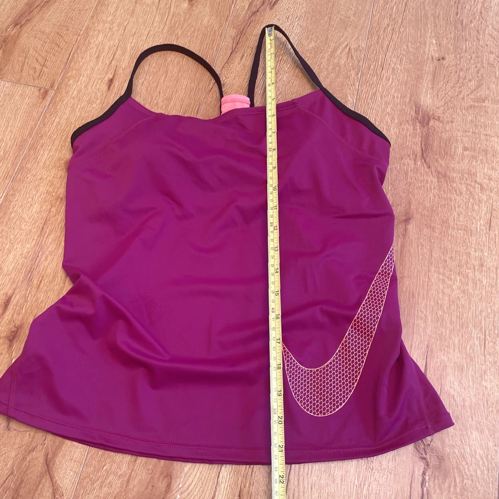 Nike Nike Racerback Tankini Top Swimwear Women's Medium Maroon - Built-In Bra, Polyester Lining, Athletic, 15023, Regular, Women, Top Size M / US 6-8 / IT 42-44 - 7 Thumbnail