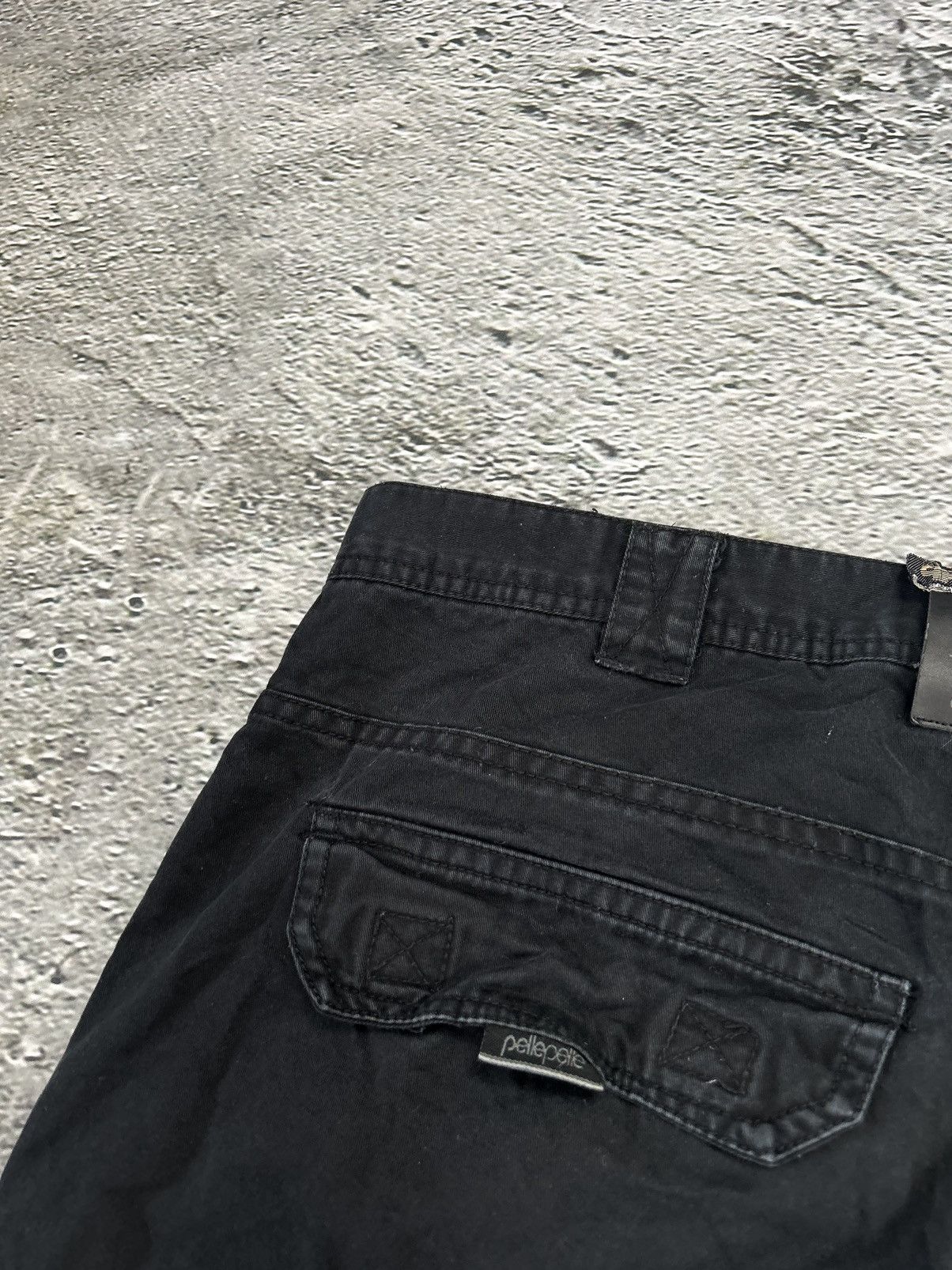 Pelle Pelle Pelle Pelle vintage black cargo pants small logo Y2K Size US 34 / EU 50 - 10 Thumbnail
