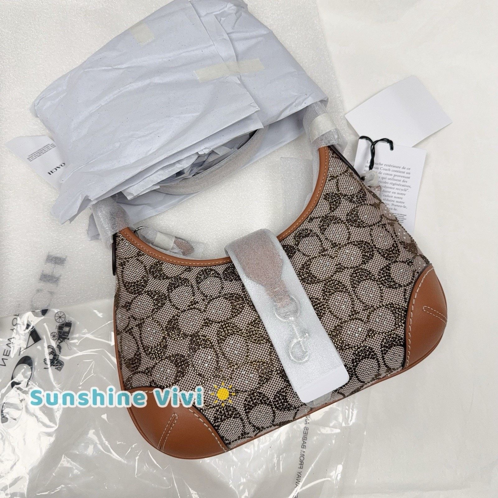 Coach NWT Coach Hamptons Hobo Bag Crystal CW654 Burnished Amber Size ONE SIZE - 1 Thumbnail