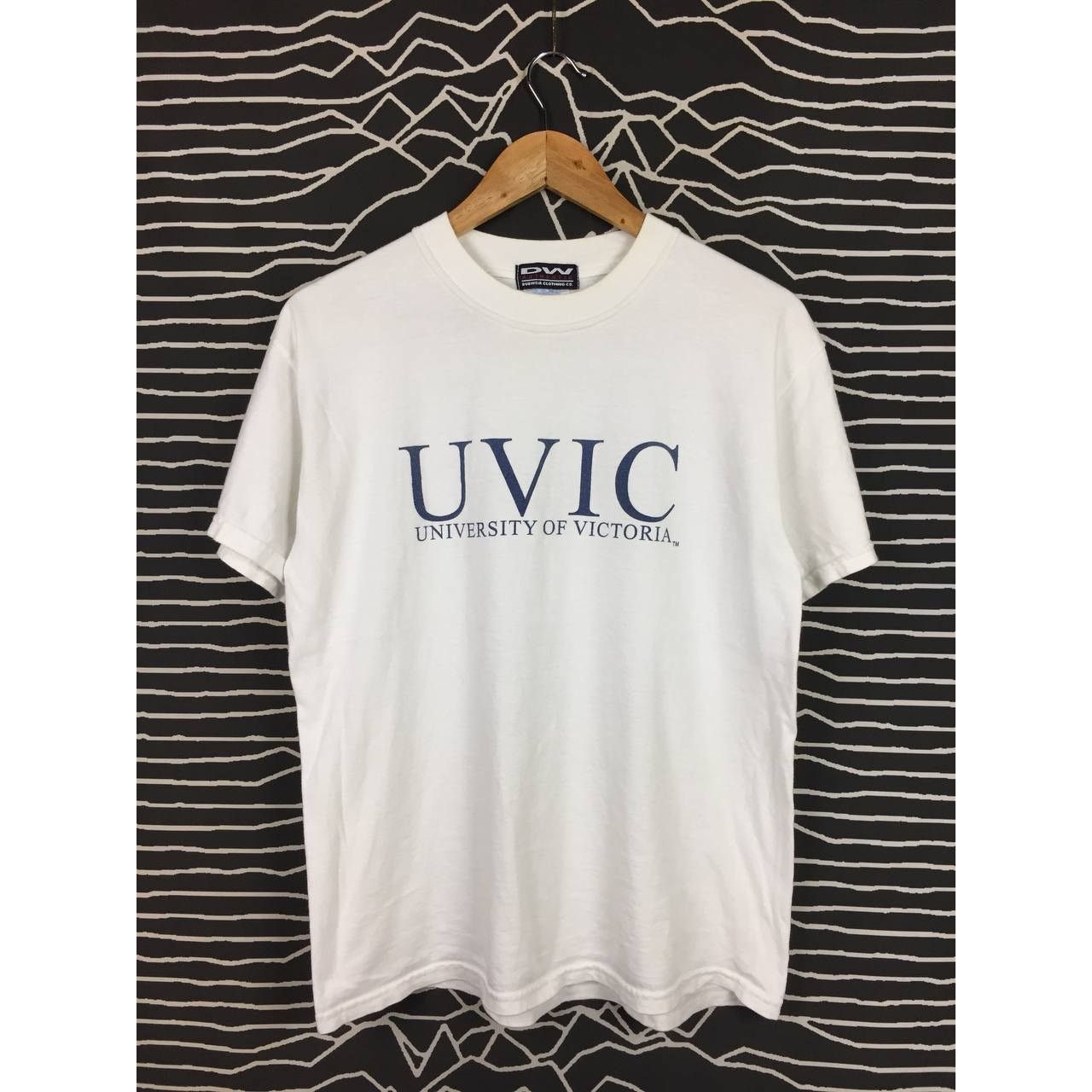 Vintage Vtg Dubwear Clothing Co. UVIC University Of Victoria Tee Size US M / EU 48-50 / 2 - 1 Thumbnail