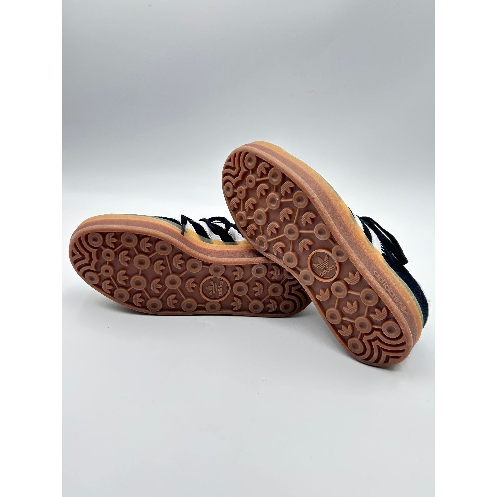 Adidas Adidas Gazelle Platform Black White Suede Gum Sole Women’s U Size US 7.5 / EU 40-41 - 6 Thumbnail