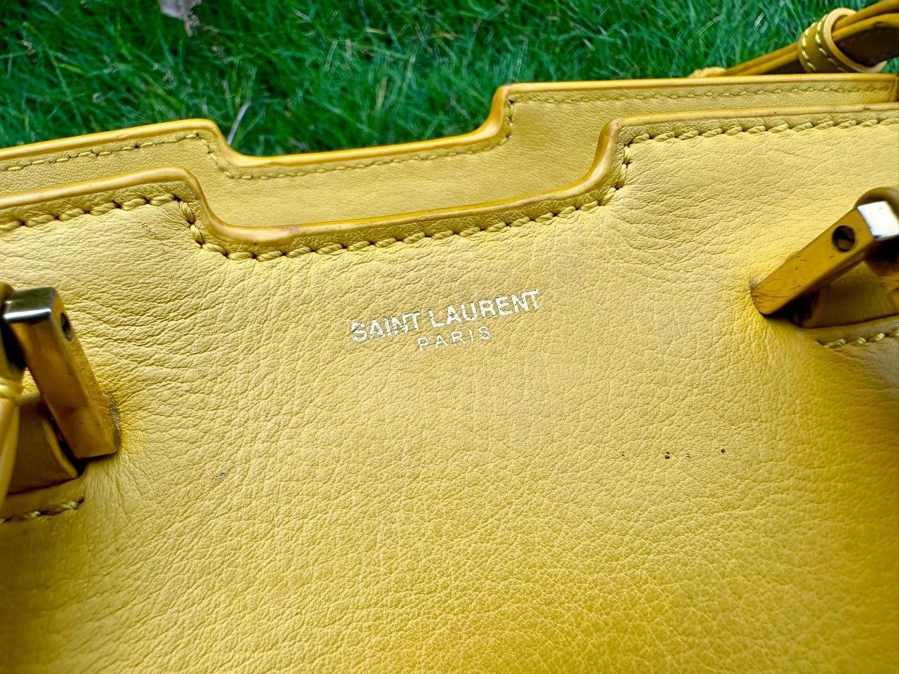 Yves Saint Laurent Authentic Yves Saint Laurent Smooth Small Y Cabas Tote Bag Size ONE SIZE - 9 Thumbnail