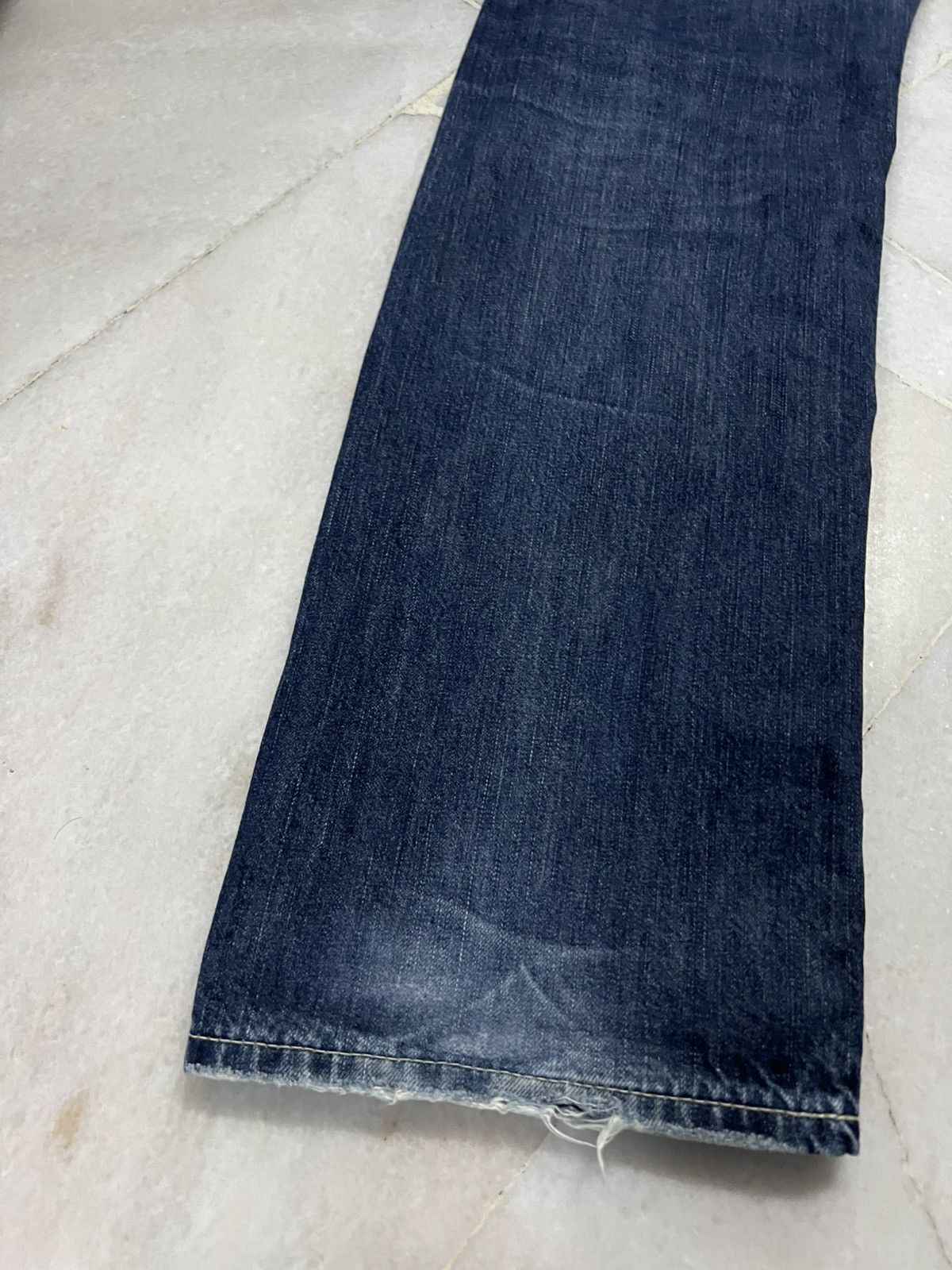 Jean × Levi's × Vintage 💥Vintage Levis 202 Distressed Faded Blue Jeans Size US 33 - 12 Thumbnail