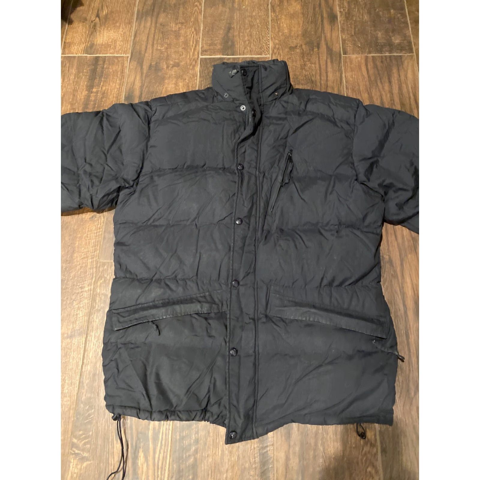 Mountain Hardwear VINTAGE Mountain Hardwear Black Goose Down Parka Jacket Large L Mens No Hood Zip Defect Size US L / EU 52-54 / 3 - 4 Thumbnail