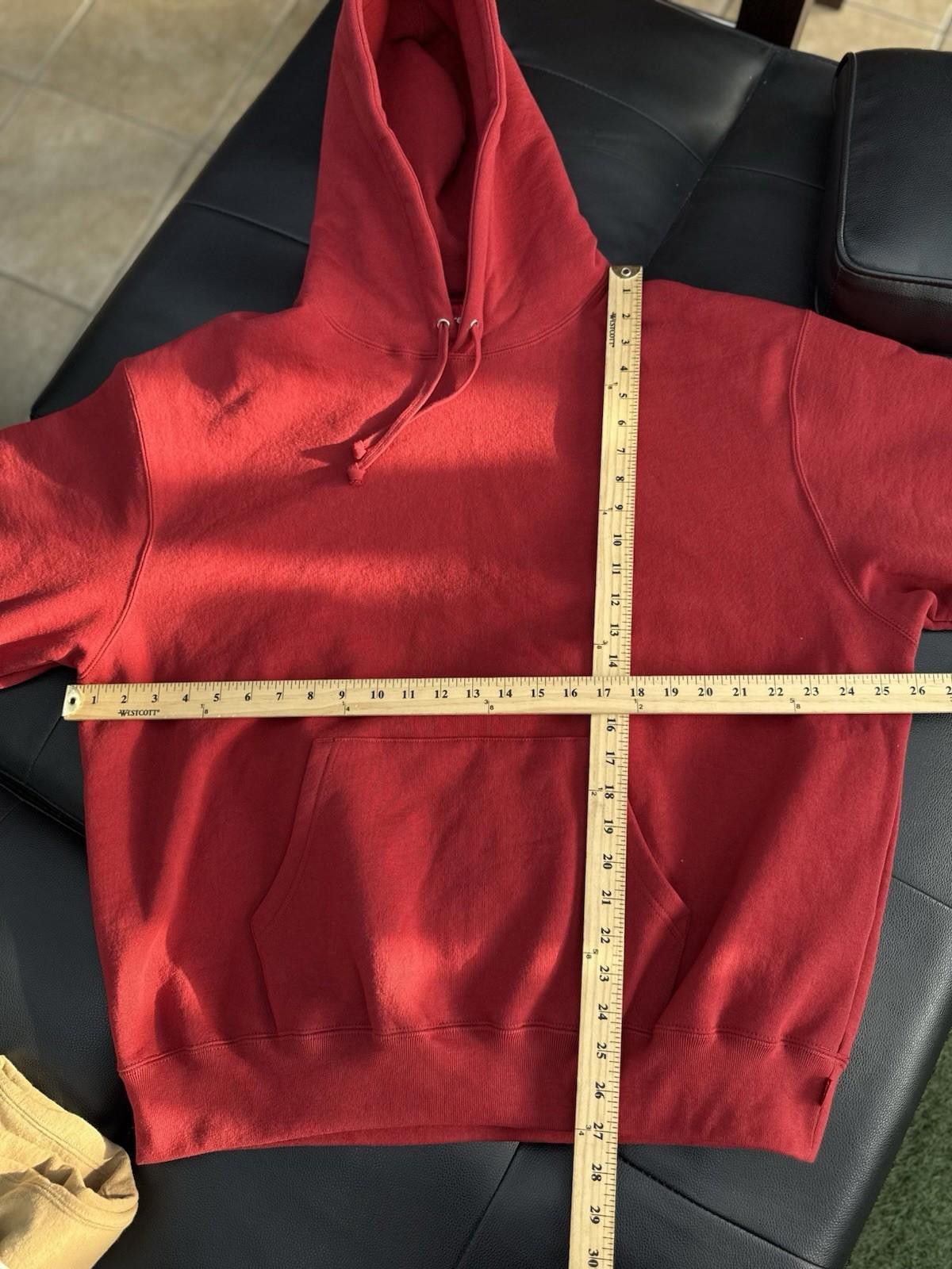 Supreme Size L - Supreme Red Appliqué Hooded Sweatshirt (FW25) Size US L / EU 52-54 / 3 - 10 Thumbnail