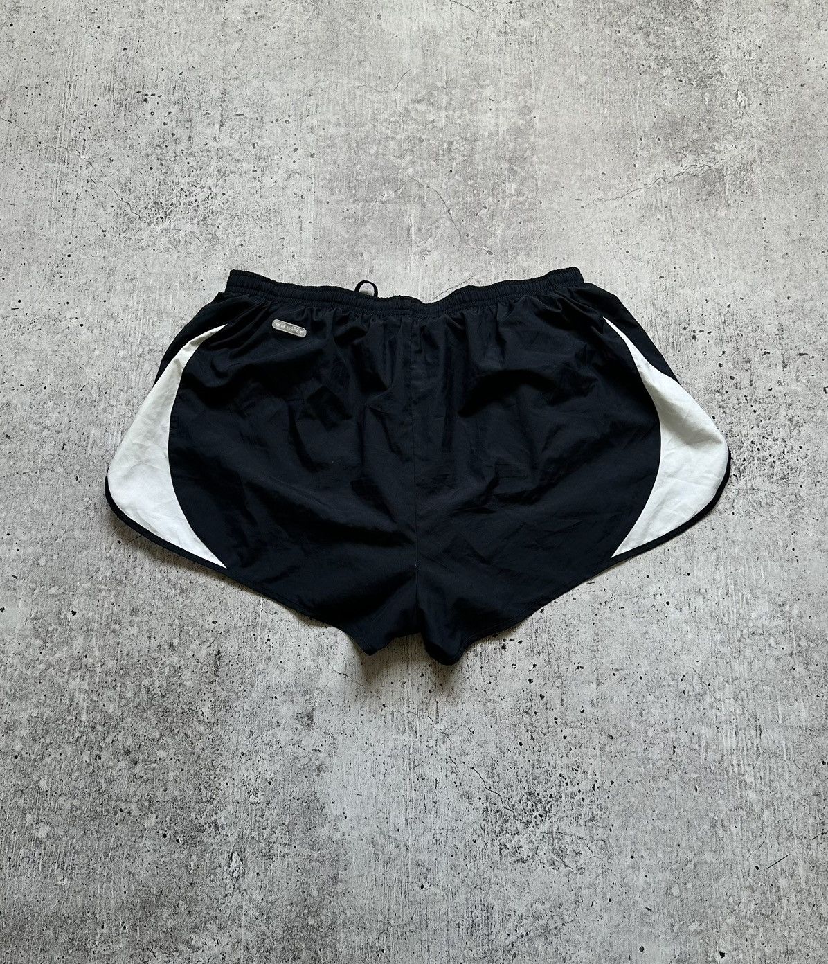Nike × Vintage 90s Nike Dri Fit Vintage Nylon Running Shorts Size US 36 / EU 52 - 10 Thumbnail