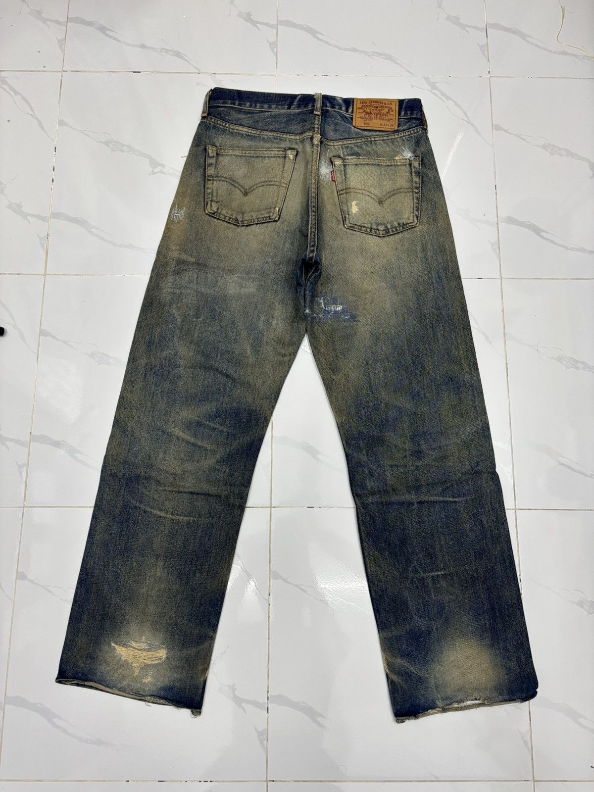 Levi's × Undercover Vintage Levis 502 Big E Selvedge Redline Distressed Denim Size US 31 - 12 Thumbnail