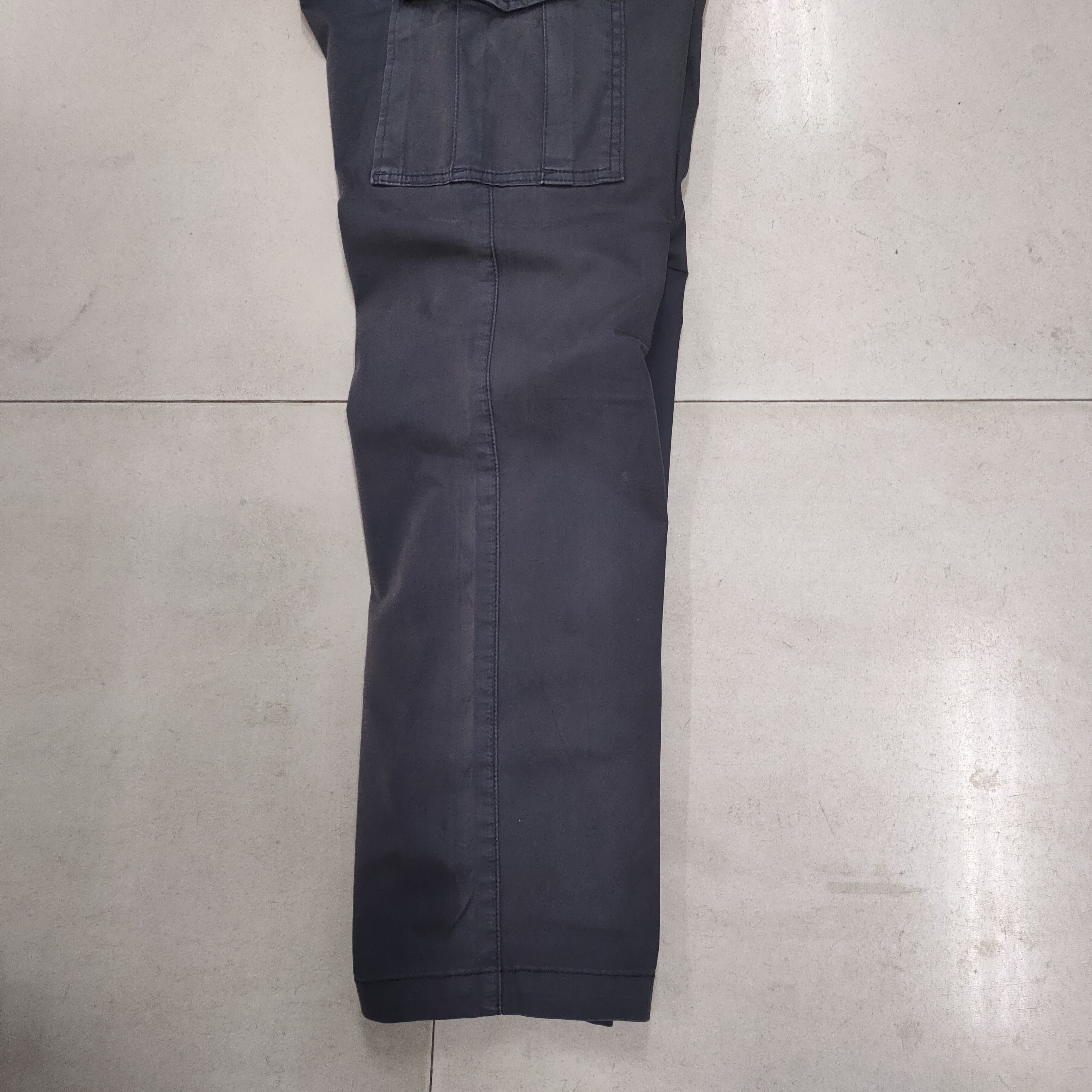 Japanese Brand JAPANESE BRAND BLACK CARGO PANTS Size US 30 / EU 46 - 13 Thumbnail