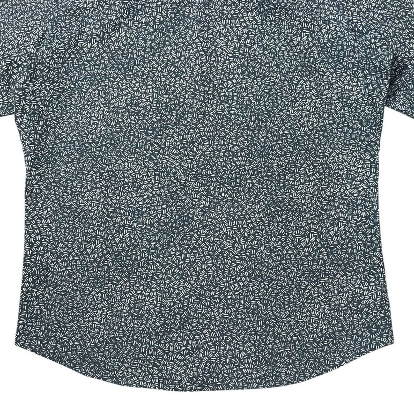 Lululemon Lululemon Down to the Wire Button Shirt Size M Navy Stretch Size US M / EU 48-50 / 2 - 13 Thumbnail