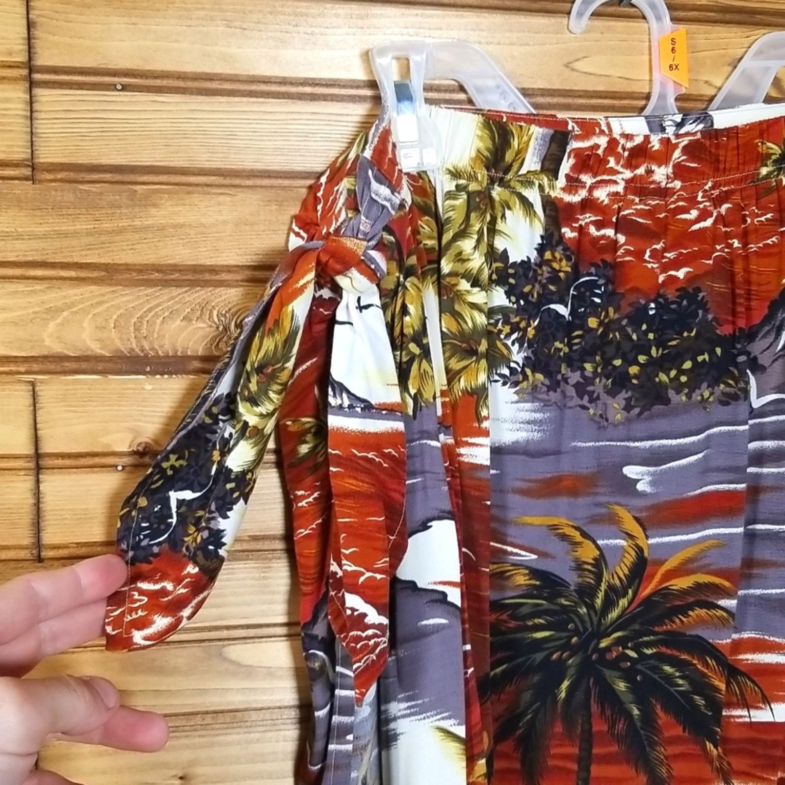 Other Carole Little Sport Rayon Wrap Skirt Paradise Graphic Medium Size 28" / US 6 / IT 42 - 6 Thumbnail