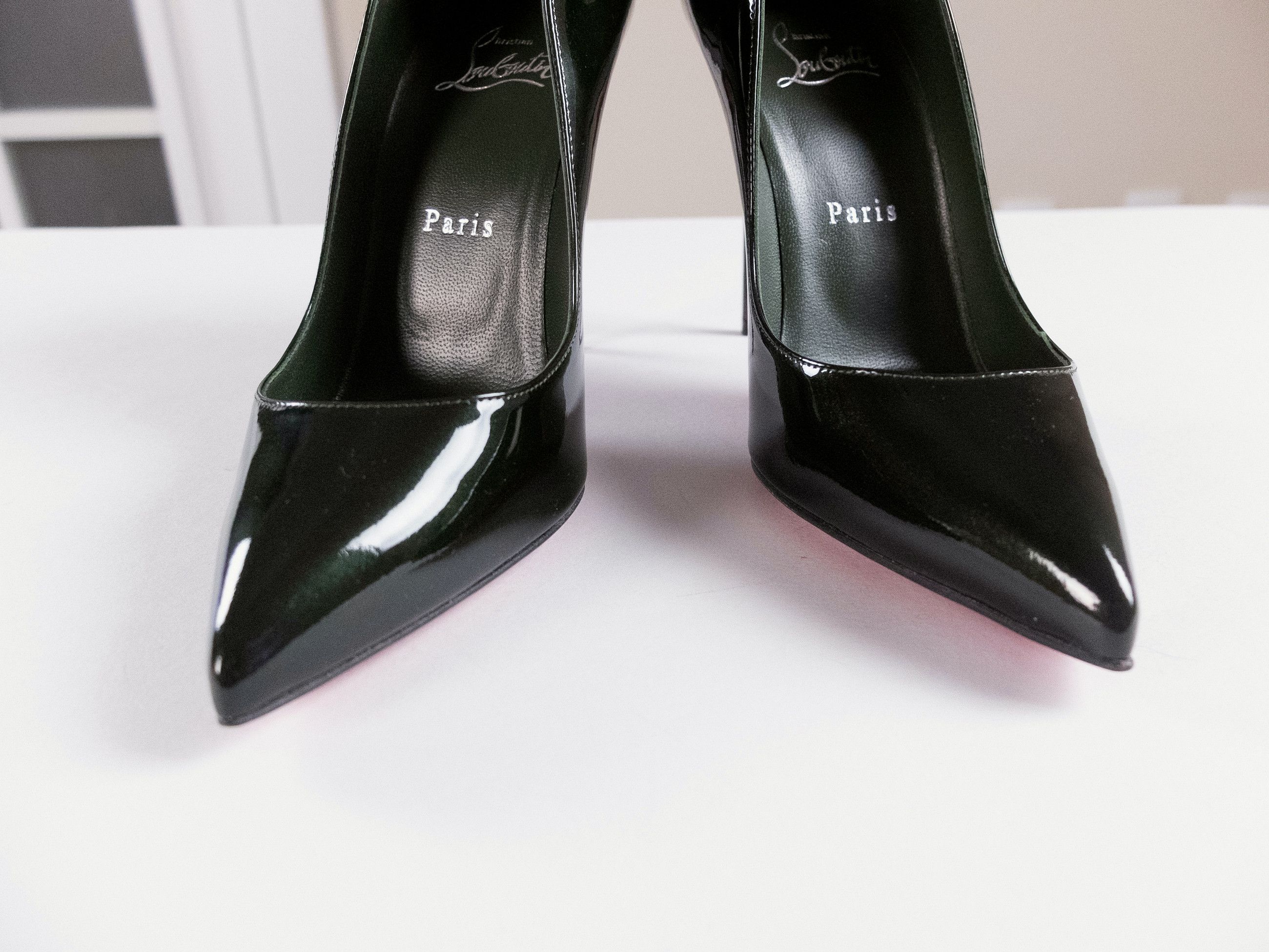 Christian Louboutin CHRISTIAN LOUBOUTIN Hot Chick green patent leather pumps 8.5 Size US 8.5 / IT 38.5 - 7 Thumbnail