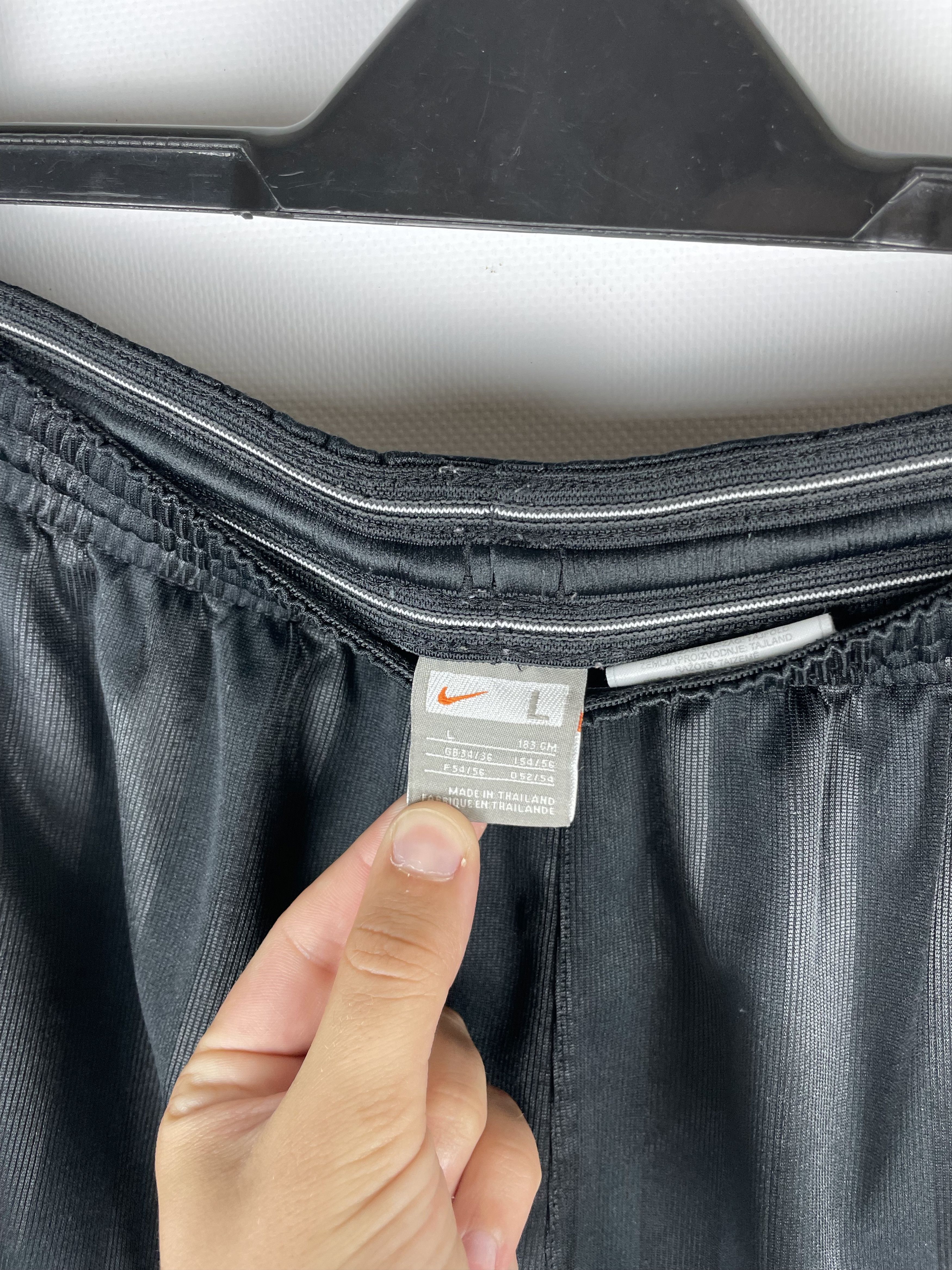 Nike Vintage Nike Shorts Y2k Size US 34 / EU 50 - 6 Thumbnail
