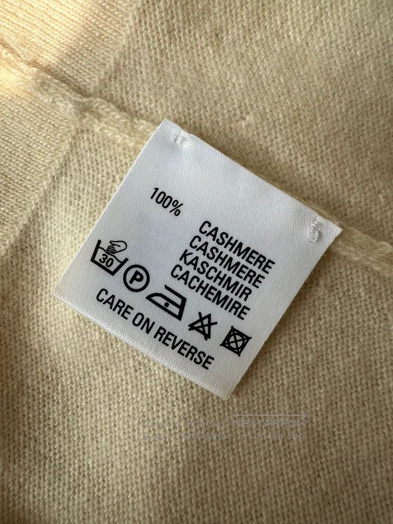 Hermes Hermes Cashmere Deep V Neck Vest Sleeveless Top, Apricot Size M / US 6-8 / IT 42-44 - 9 Thumbnail