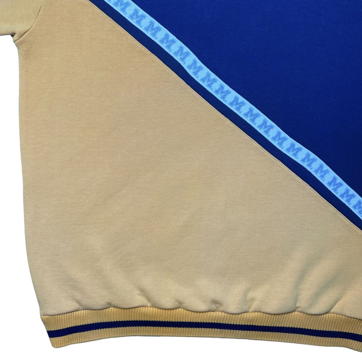 NCAA × Vintage 90s NCAA Michigan Wolverines Shield Conic Sweatshirt Size US XL / EU 56 / 4 - 11 Thumbnail