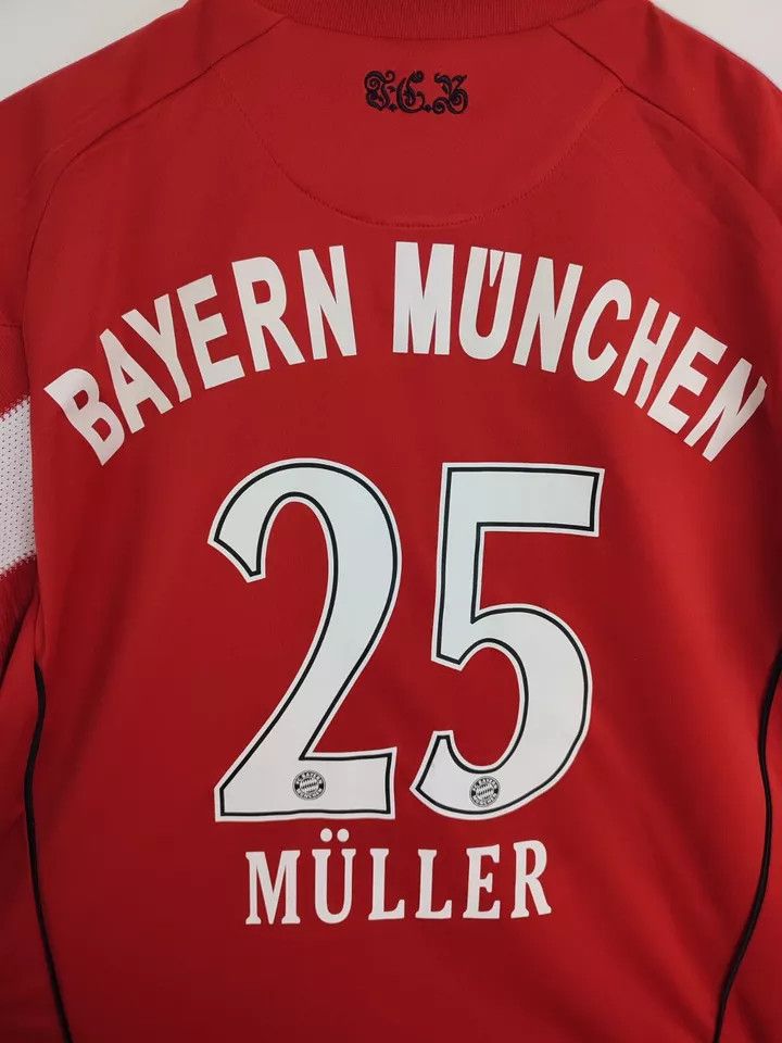 Adidas FC Bayern Munich FOOTBALL SHIRT SOCCER JERSE Home 10/11 Size US L / EU 52-54 / 3 - 14 Thumbnail