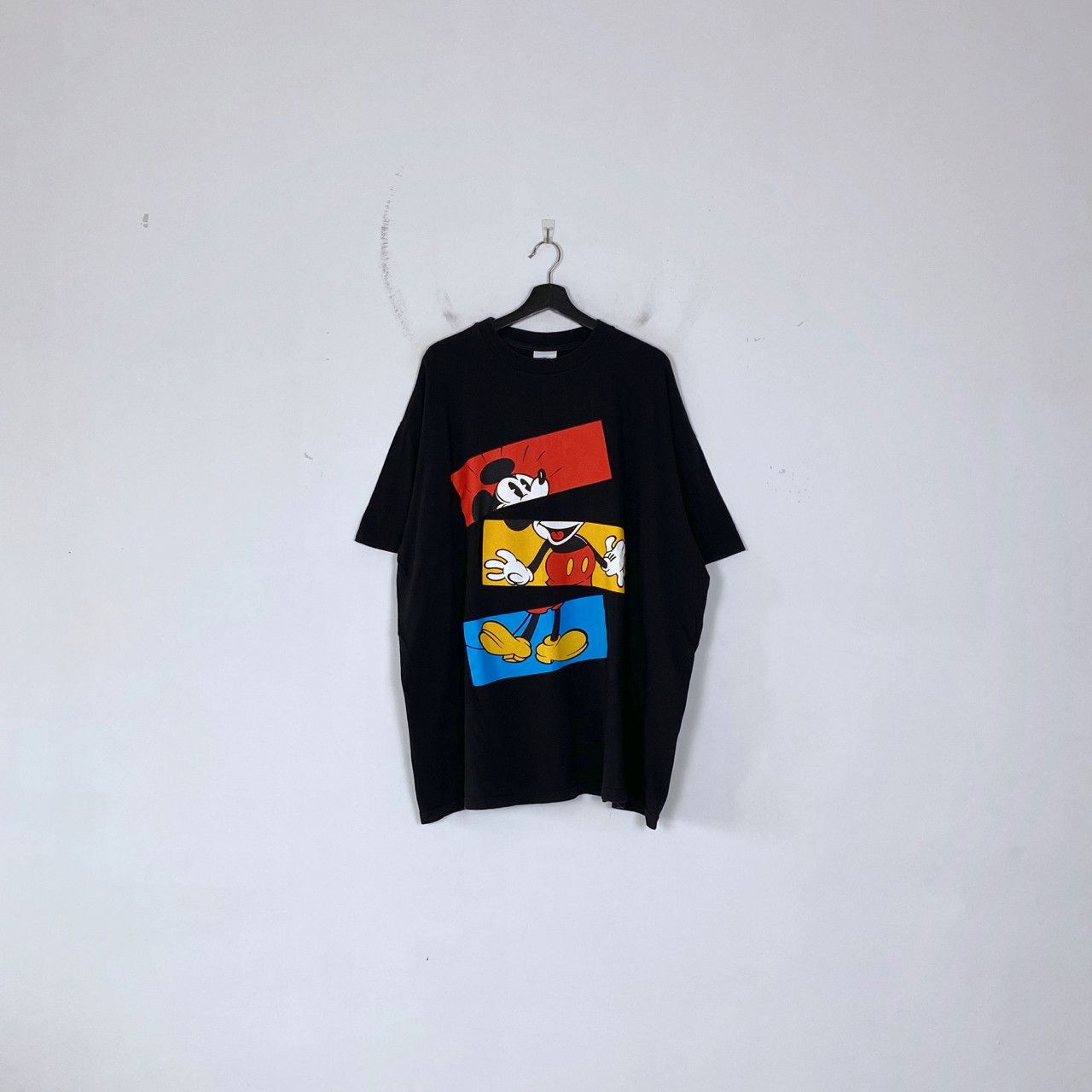 Vintage VINTAGE DISNEY MICKEY MOUSE TEE Size US XL / EU 56 / 4 - 1 Thumbnail