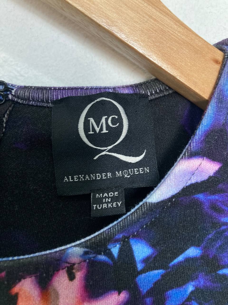 McQ Alexander McQueen McQ Alexander Mcqueen 2015 Floral Bodycon Midi Dress Size M / US 6-8 / IT 42-44 - 8 Thumbnail