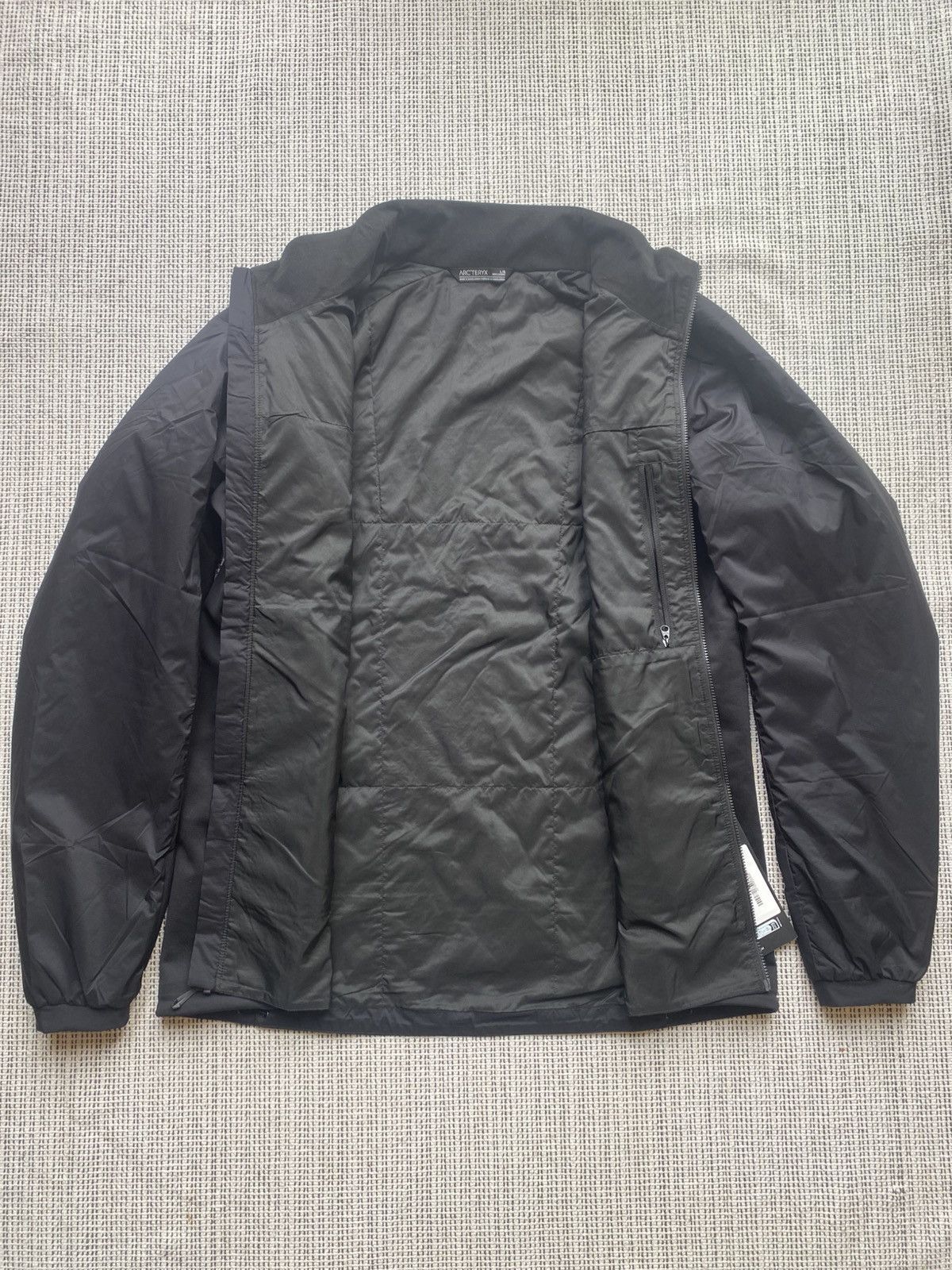 Arc'teryx Arc’teryx Atom Jacket Men's Black Size US L / EU 52-54 / 3 - 7 Thumbnail