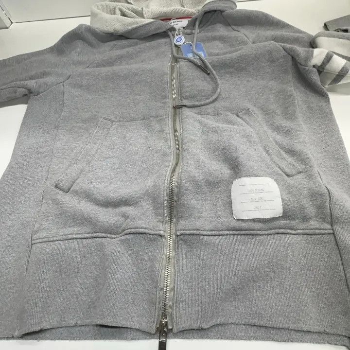 Thom Browne Thom Browne Classic Zip Hoodie for Men -2507 Size US M / EU 48-50 / 2 - 2 Thumbnail