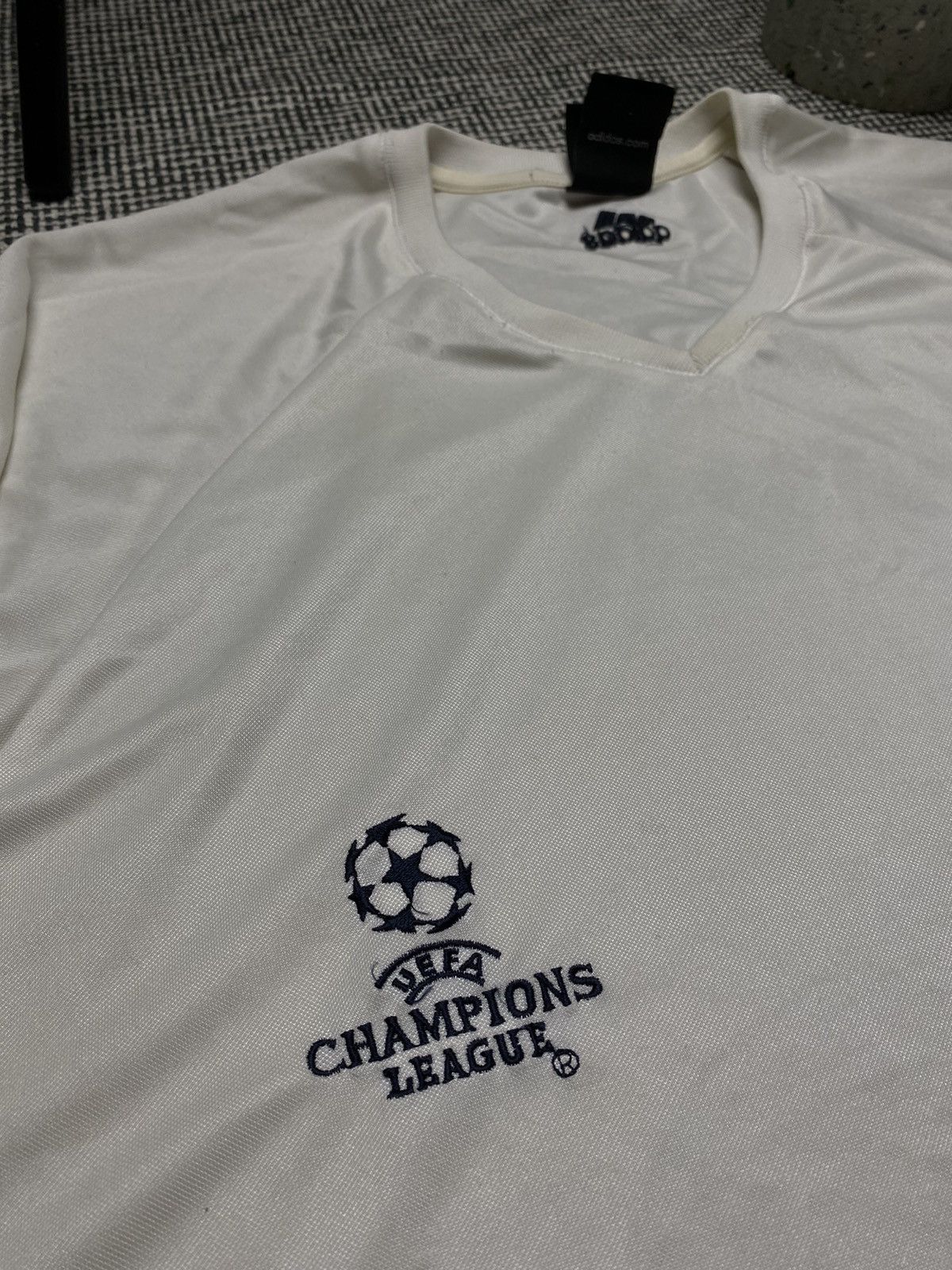 Vintage Real Madrid adidas 2003 vintage rare soccer jersey y2k Size US XL / EU 56 / 4 - 12 Thumbnail