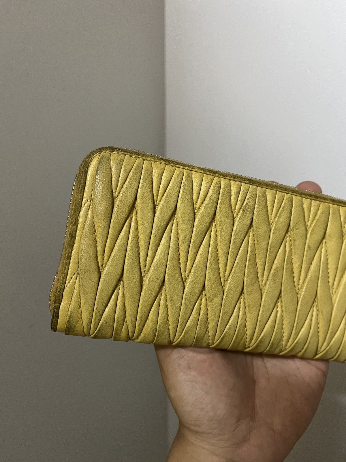 Miu Miu Miu Miu Matelassé Pleated Size ONE SIZE - 8 Thumbnail