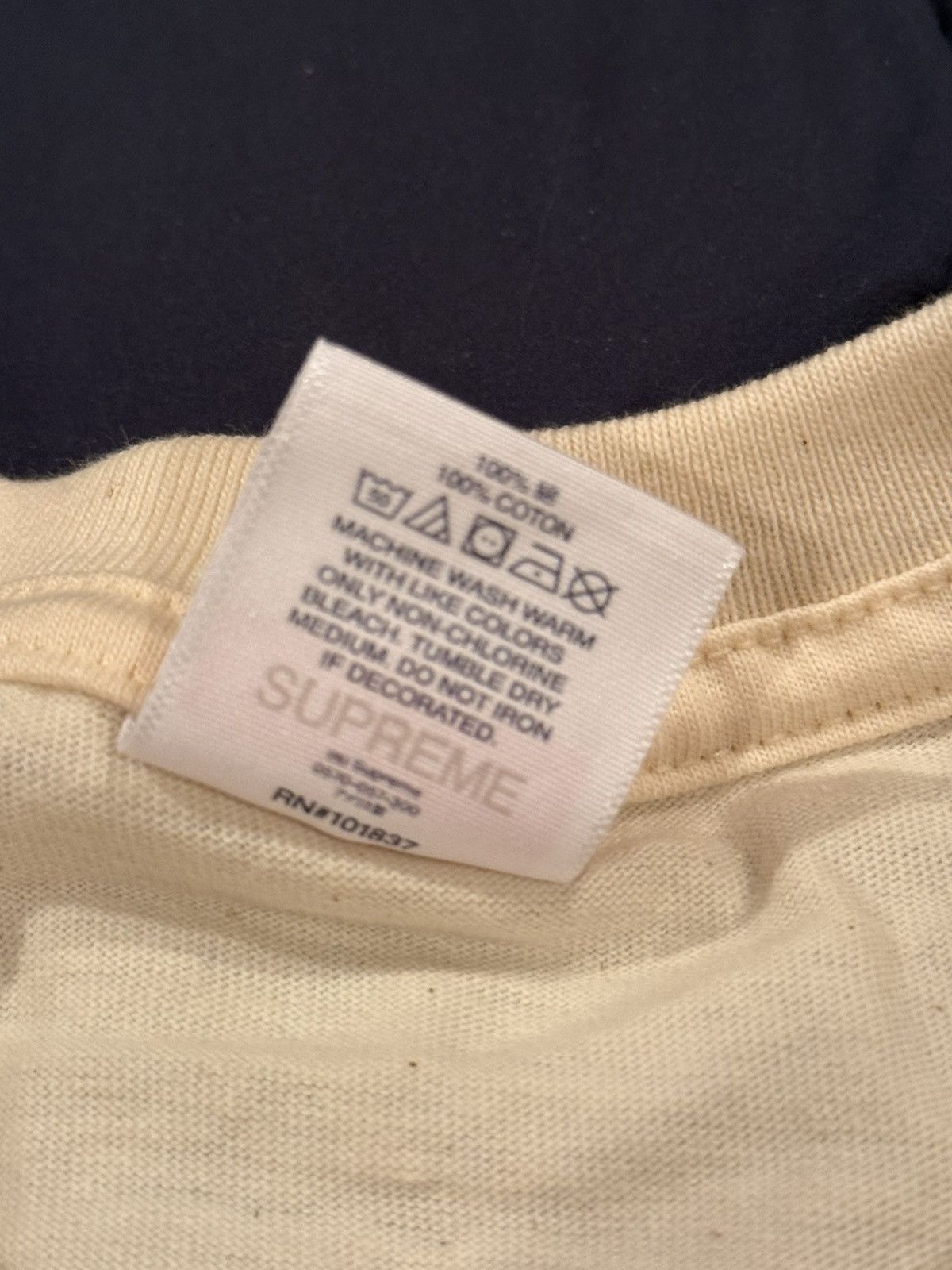 Supreme Supreme Person Tee Size US L / EU 52-54 / 3 - 4 Thumbnail